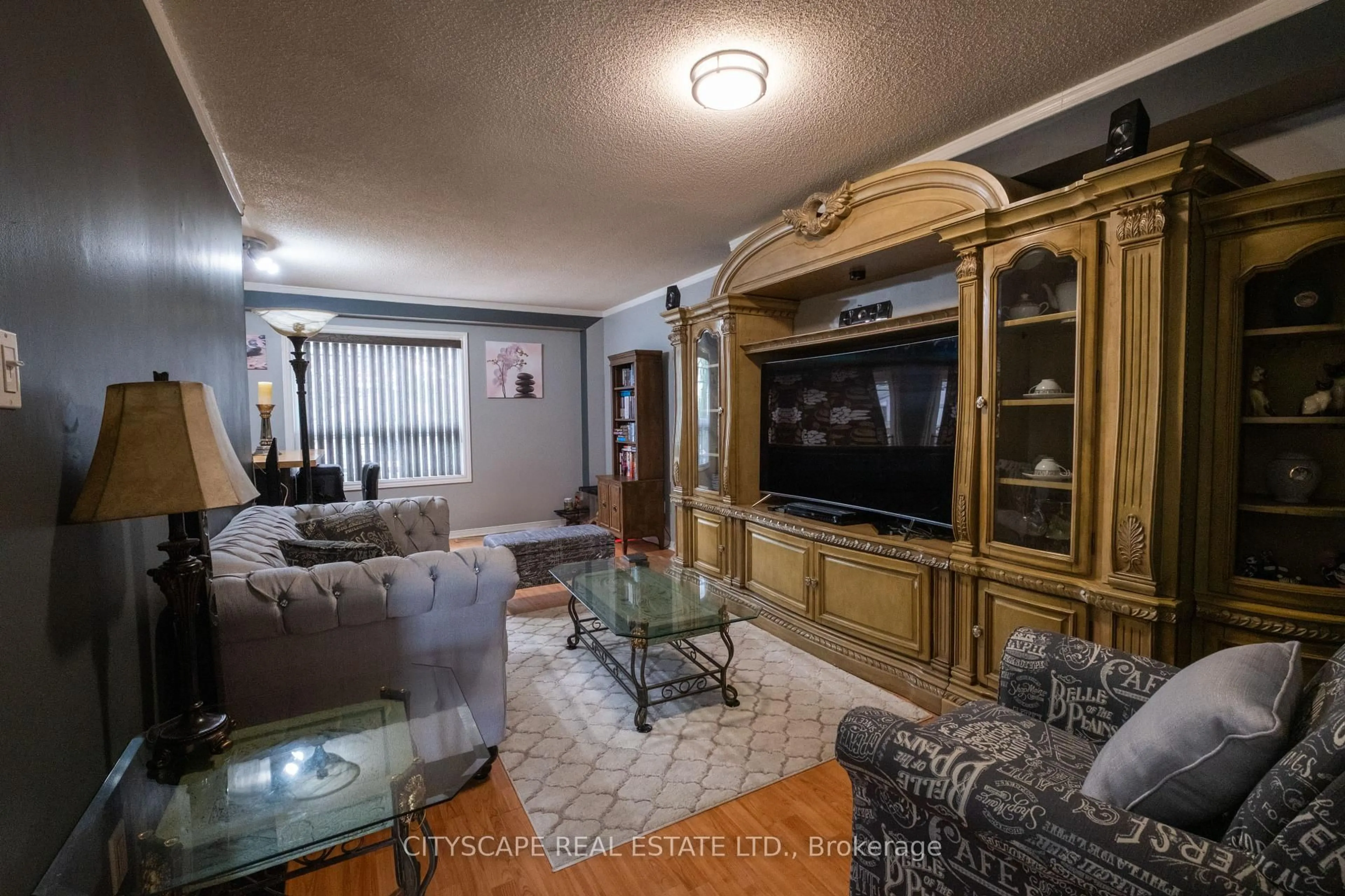 Living room with furniture, unknown for 2176 Ferguson St, Innisfil Ontario L9S 1X6