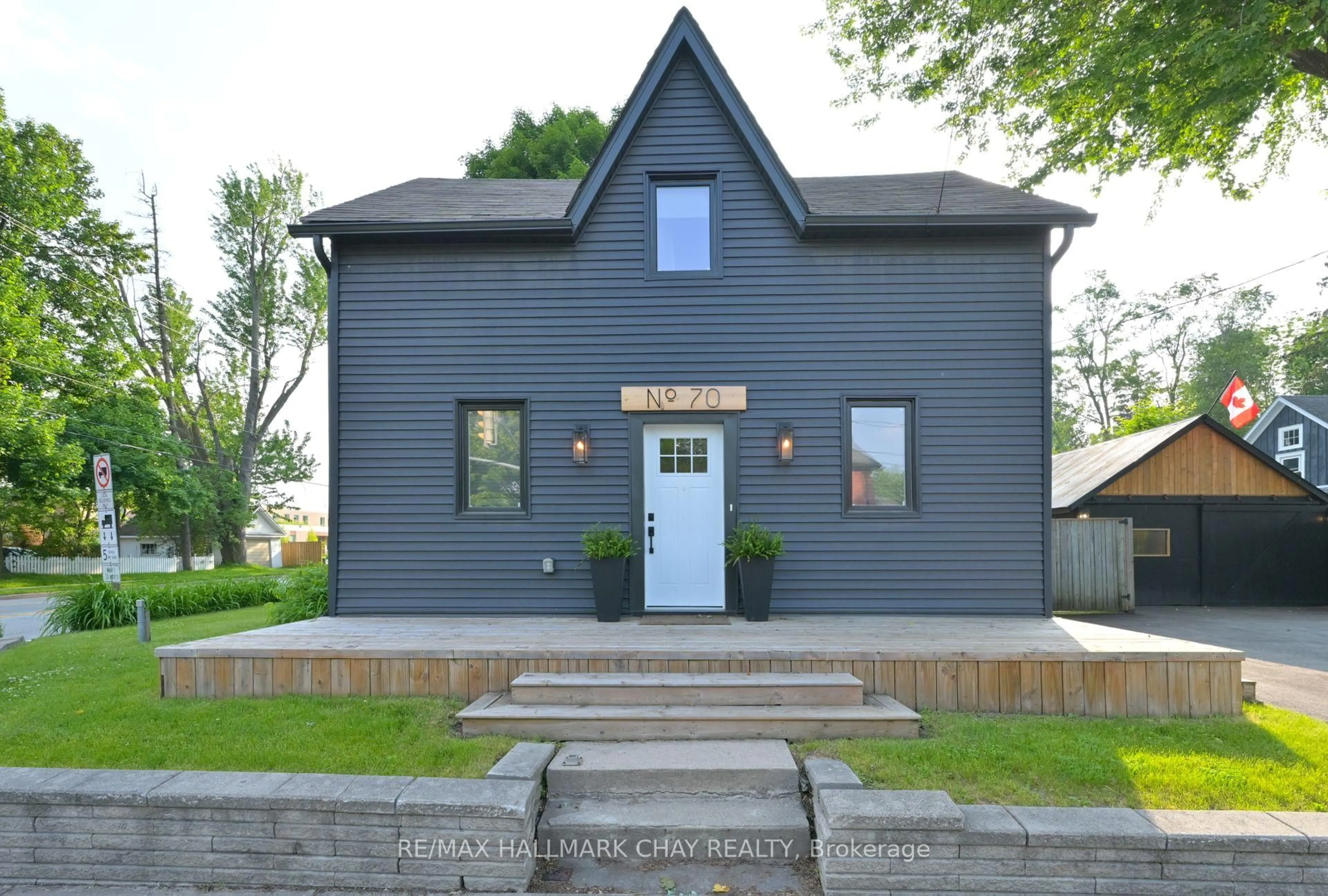Home with brick exterior material, street for 70 Church St, New Tecumseth Ontario L9R 1S7