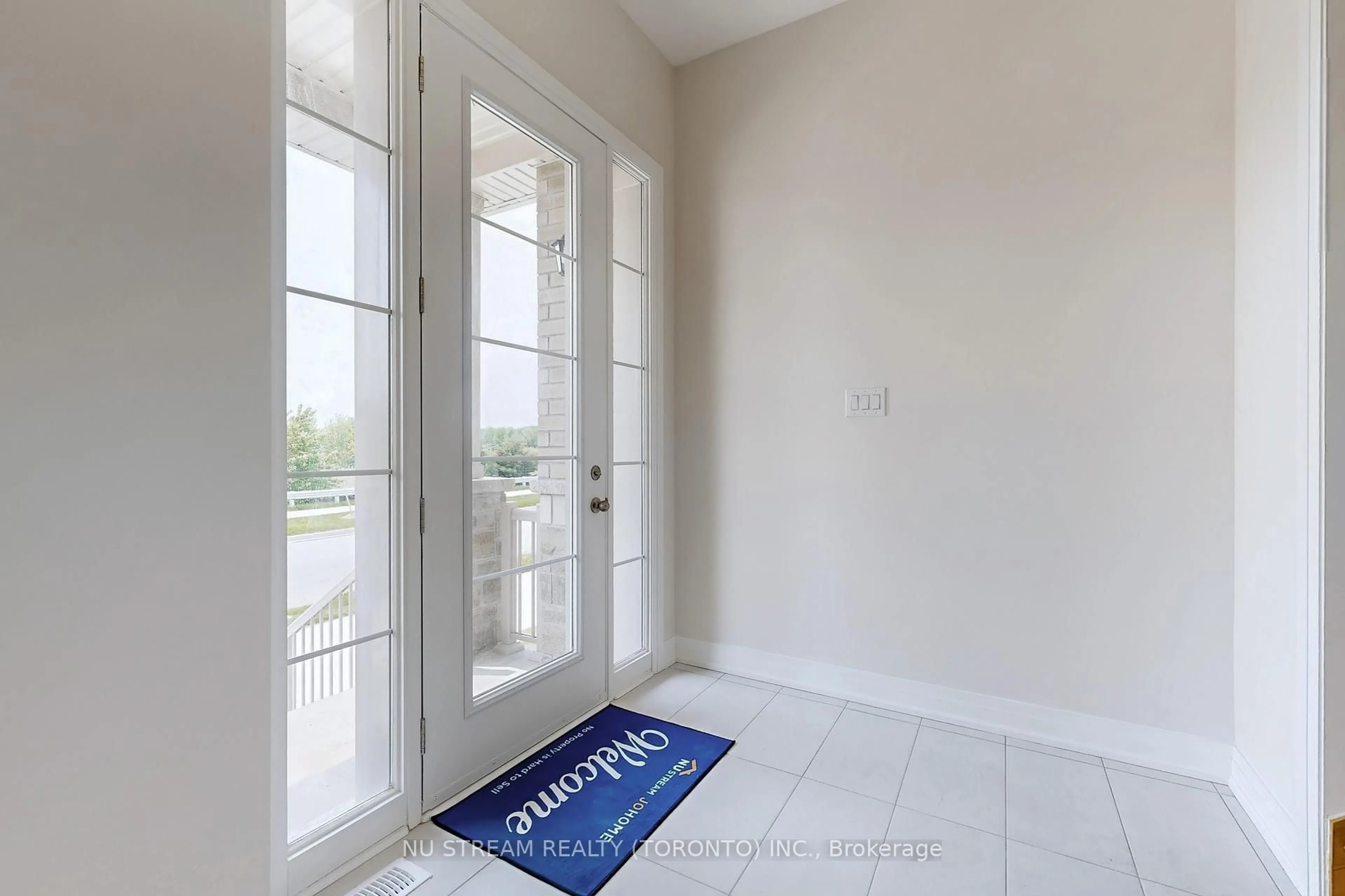 Indoor entryway for 3576 Bur Oak Ave, Markham Ontario L6B 0A8