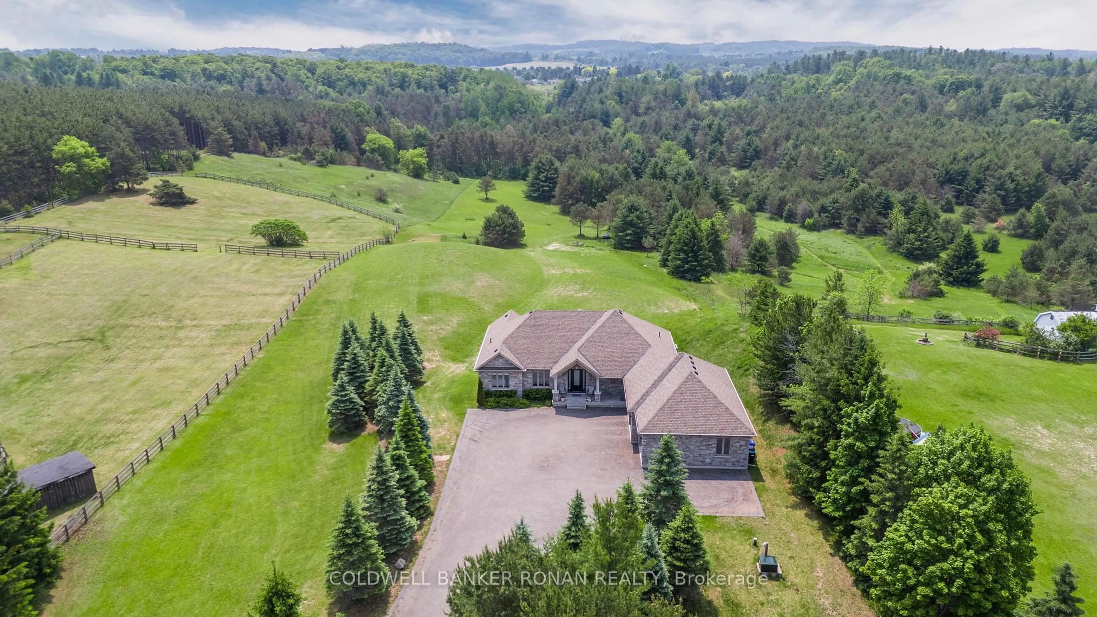 A pic from outside/outdoor area/front of a property/back of a property/a pic from drone, unknown for 6511 2nd Line, New Tecumseth Ontario L0G 1W0