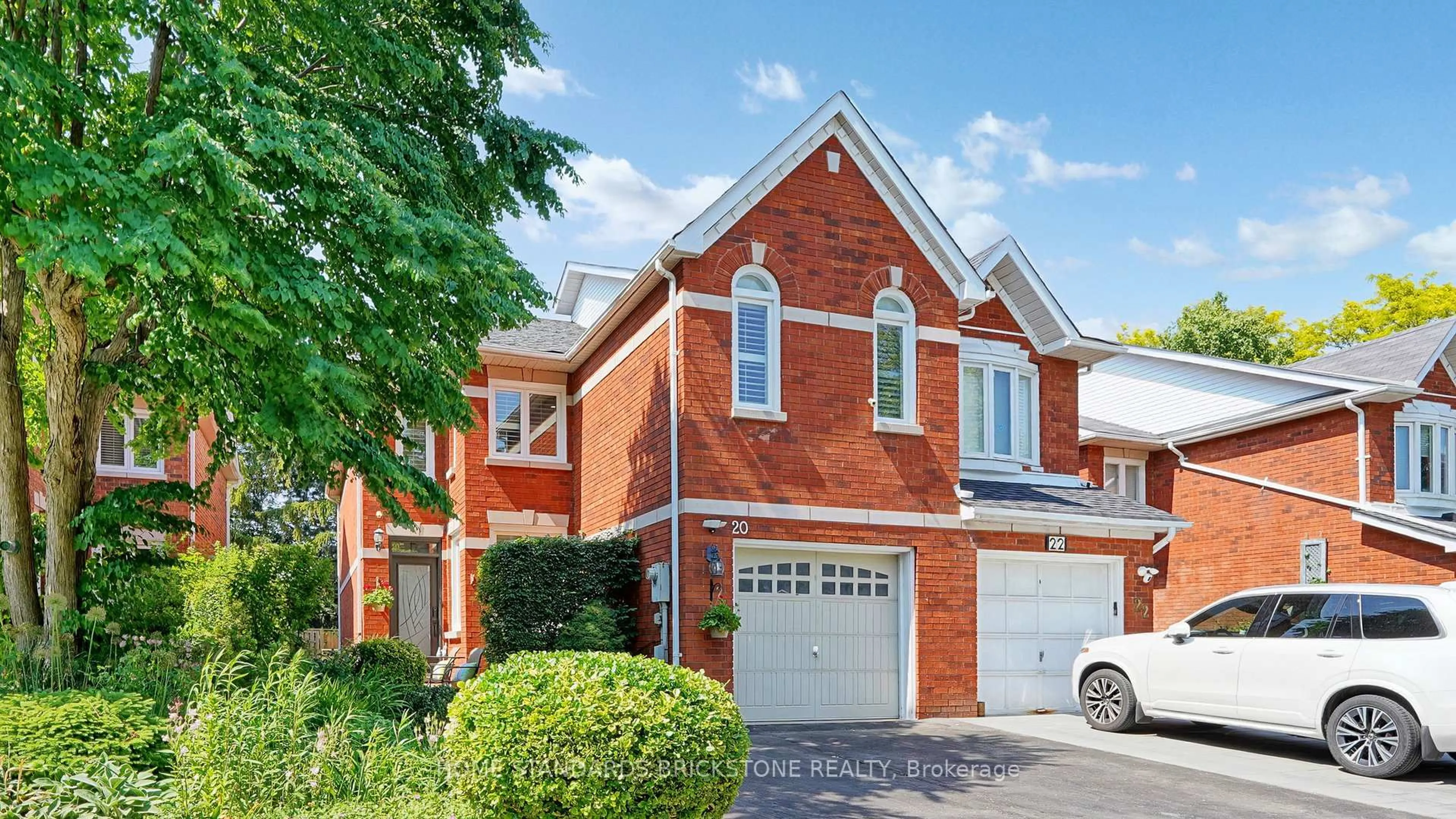Home with brick exterior material, street for 20 Brownstone Circ, Vaughan Ontario L4J 7P4