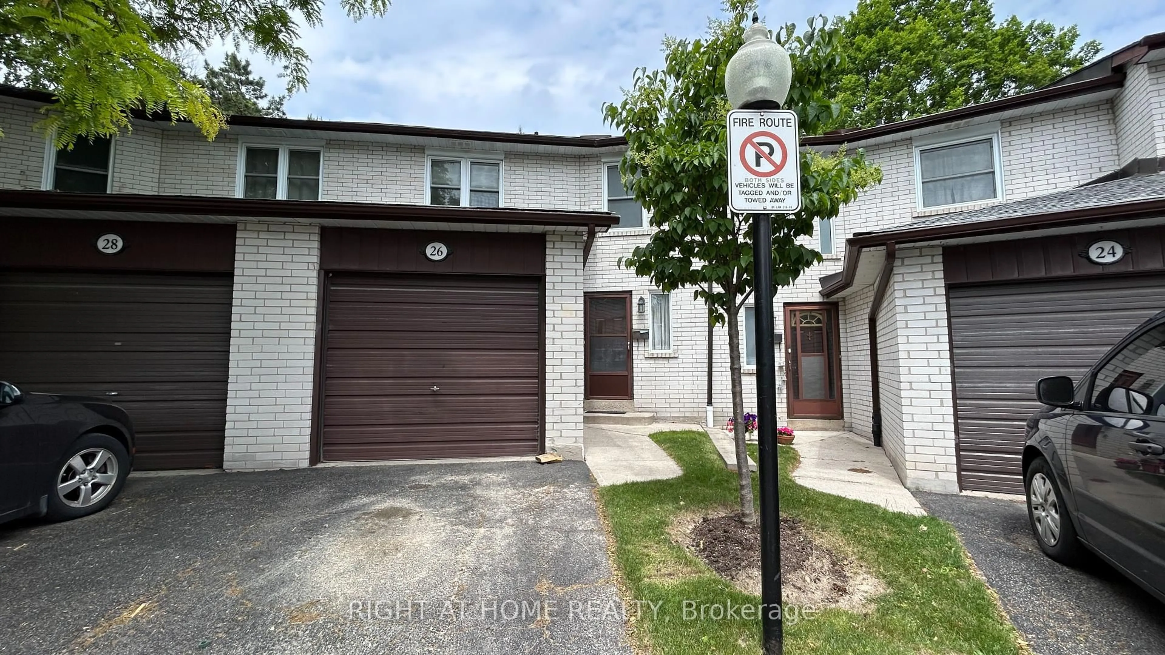 Unknown for 26 Niles Way #327, Markham Ontario L3T 5B8