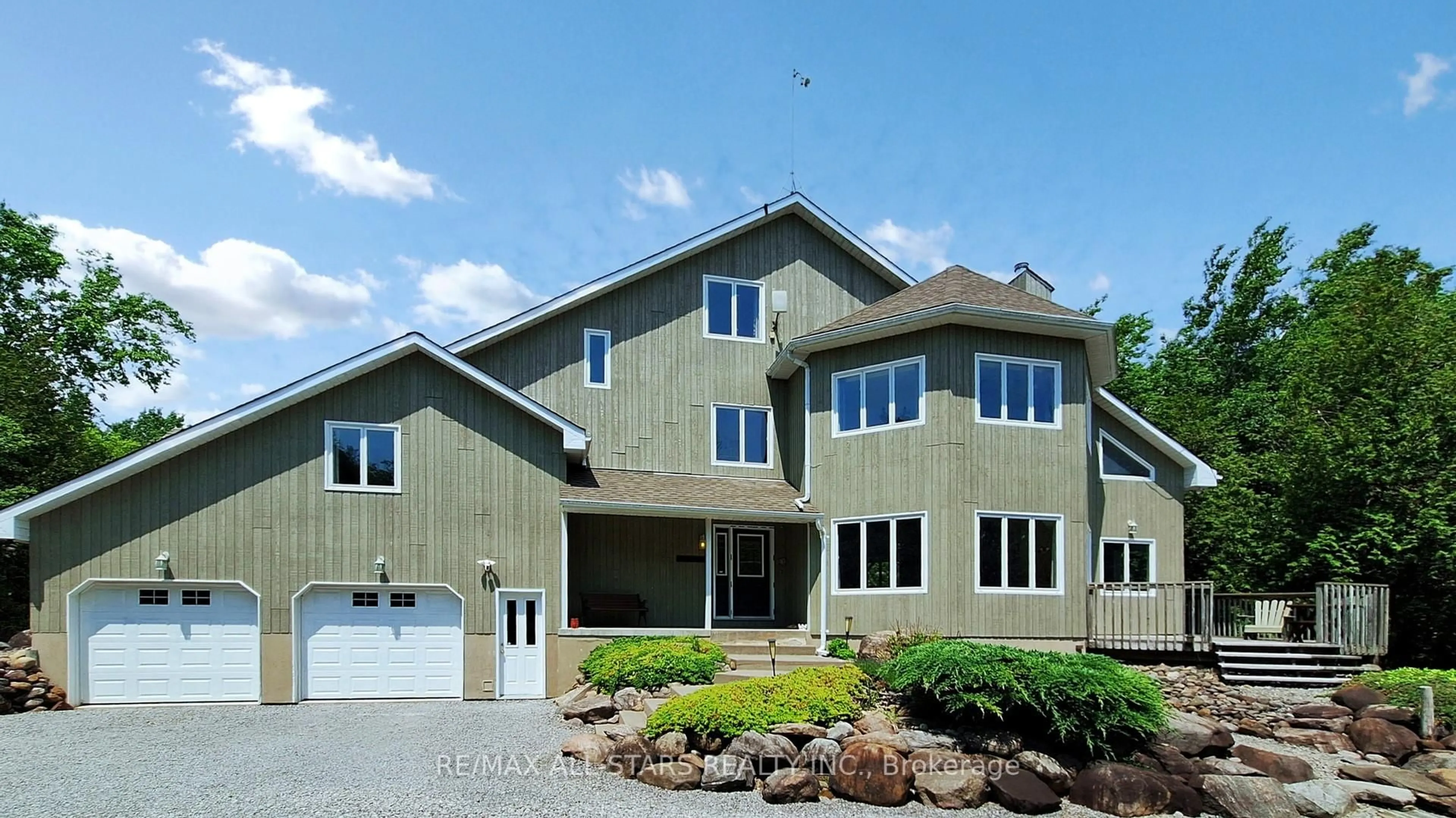 Home with vinyl exterior material, unknown for 27352 Highway 48, Georgina Ontario L0E 1R0