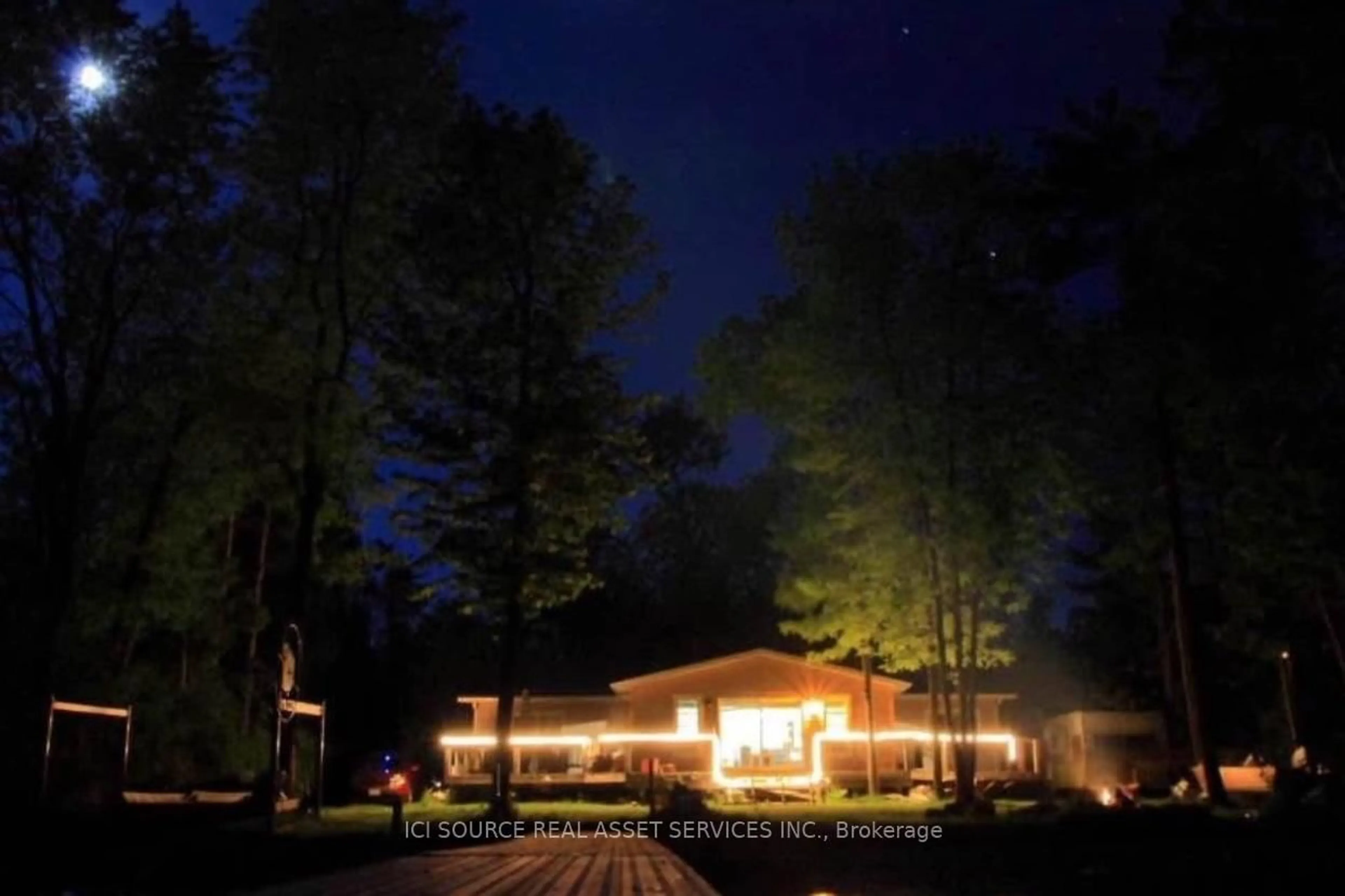Patio, unknown for 704 Loon Rd, Georgina Islands Ontario L0E 1R0