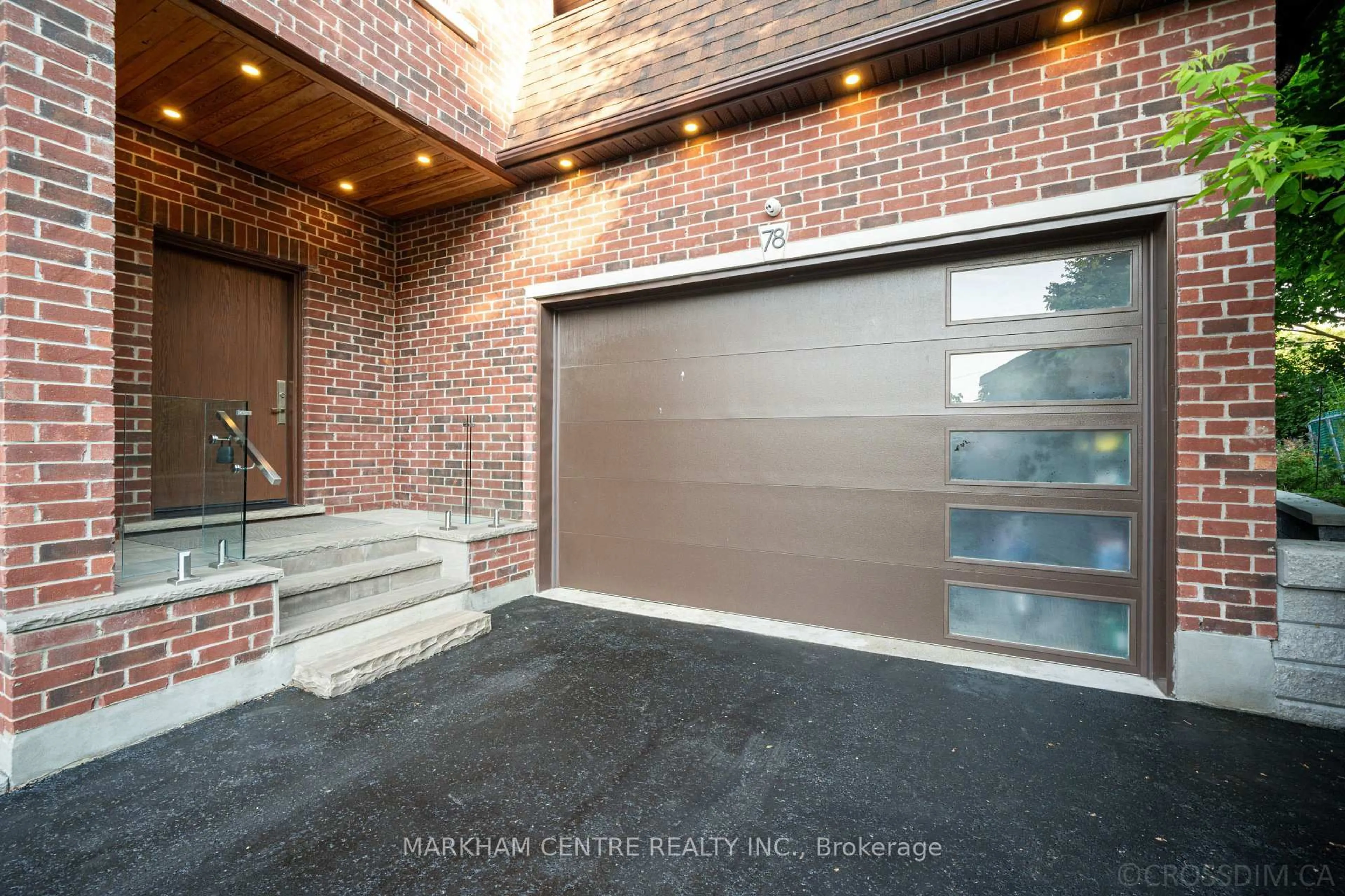 Unknown for 78 Monkswood Cres, Newmarket Ontario L3Y 2K1
