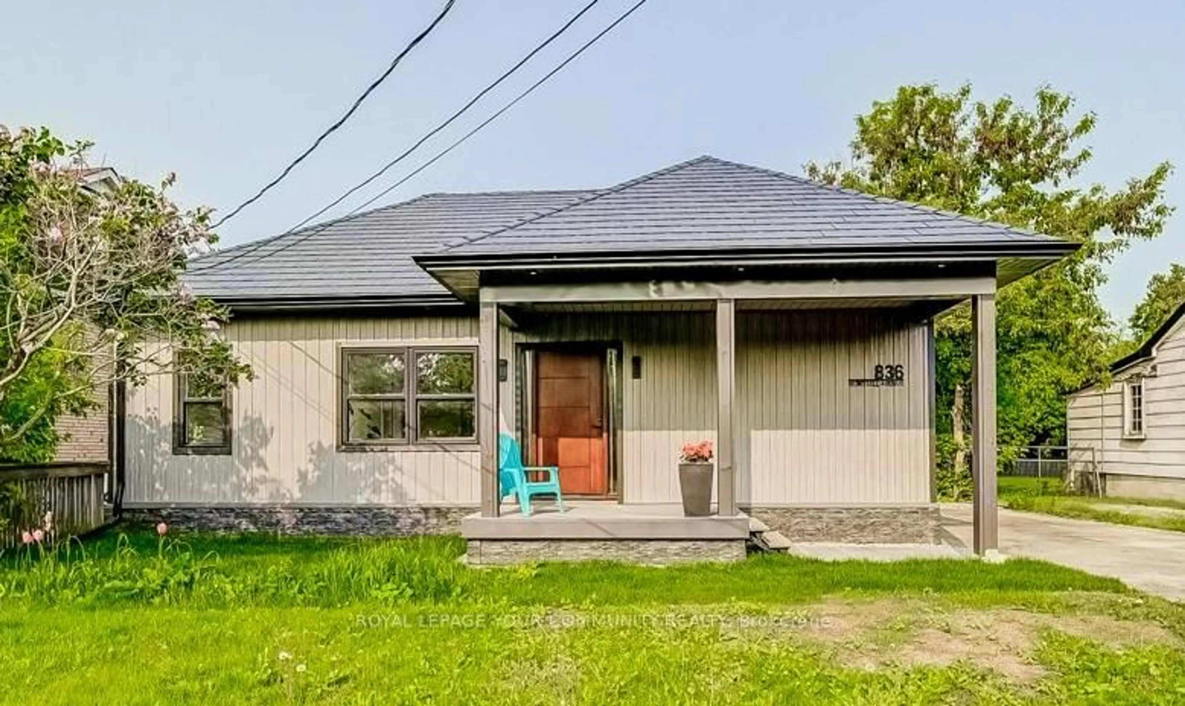 Unknown for 836 Montsell Ave, Georgina Ontario L0E 1S0
