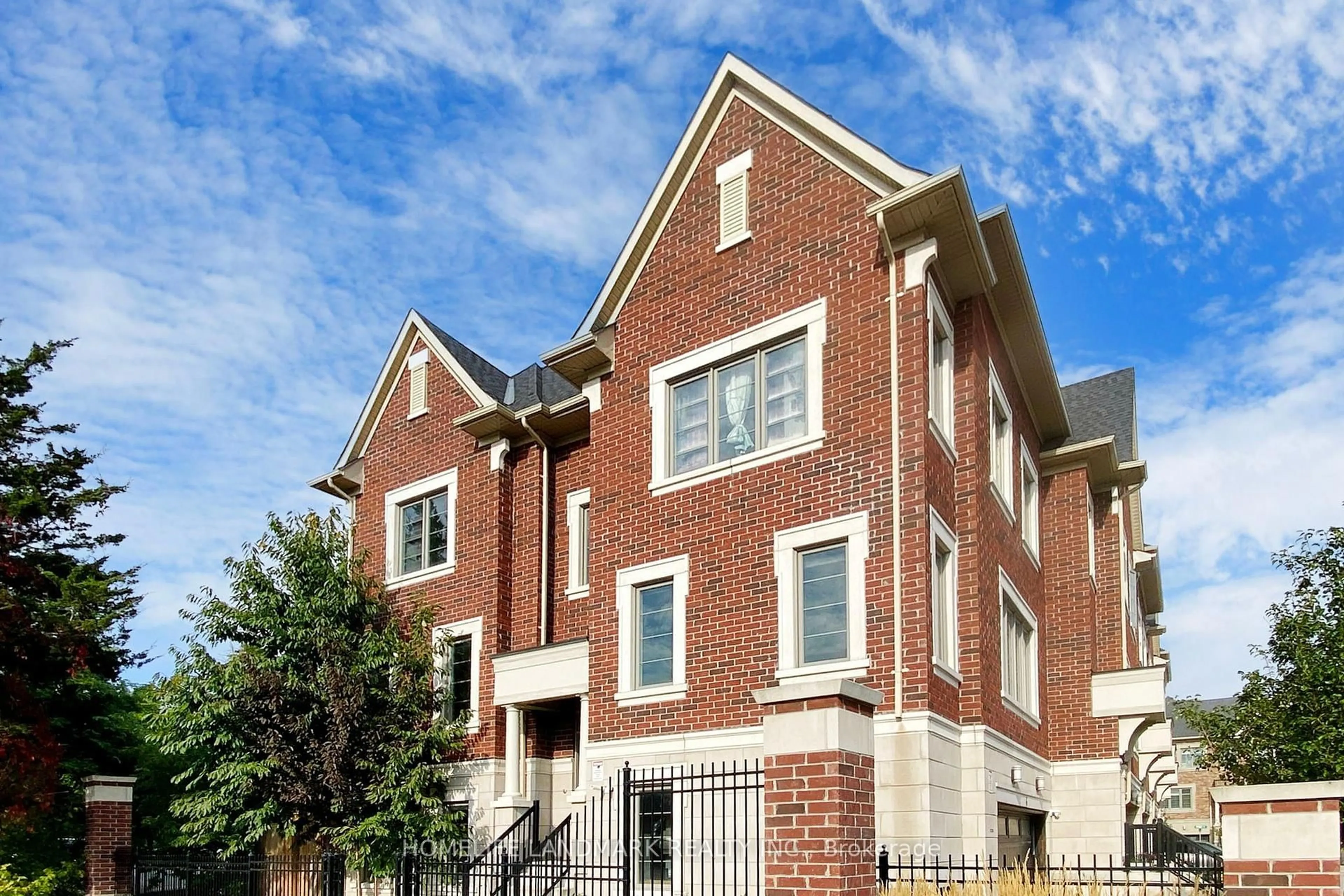 Home with brick exterior material, building for 6 Dolan Lane, Richmond Hill Ontario L4B 0G4