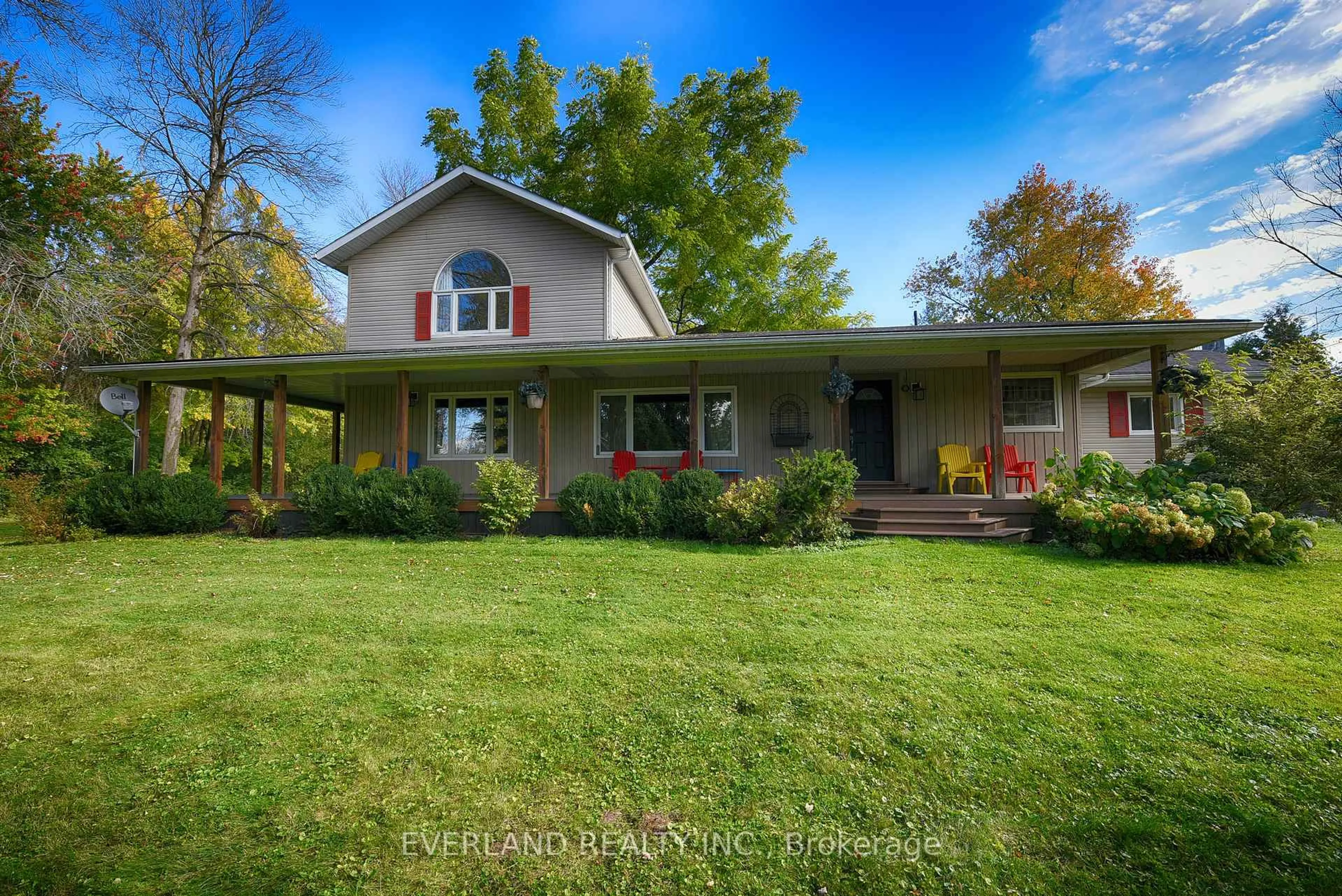 A pic from outside/outdoor area/front of a property/back of a property/a pic from drone, water/lake/river/ocean view for 27001 Civic Centre Rd, Georgina Ontario L4P 3E9