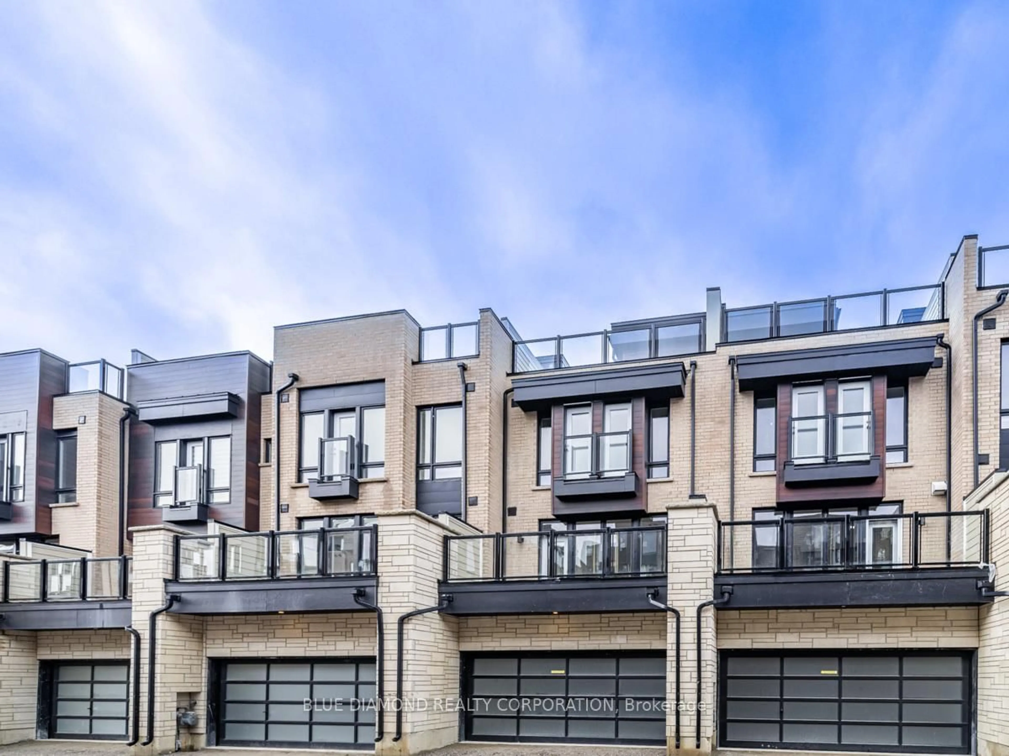 Unknown for 121 Credit Lane, Richmond Hill Ontario L4E 1G9