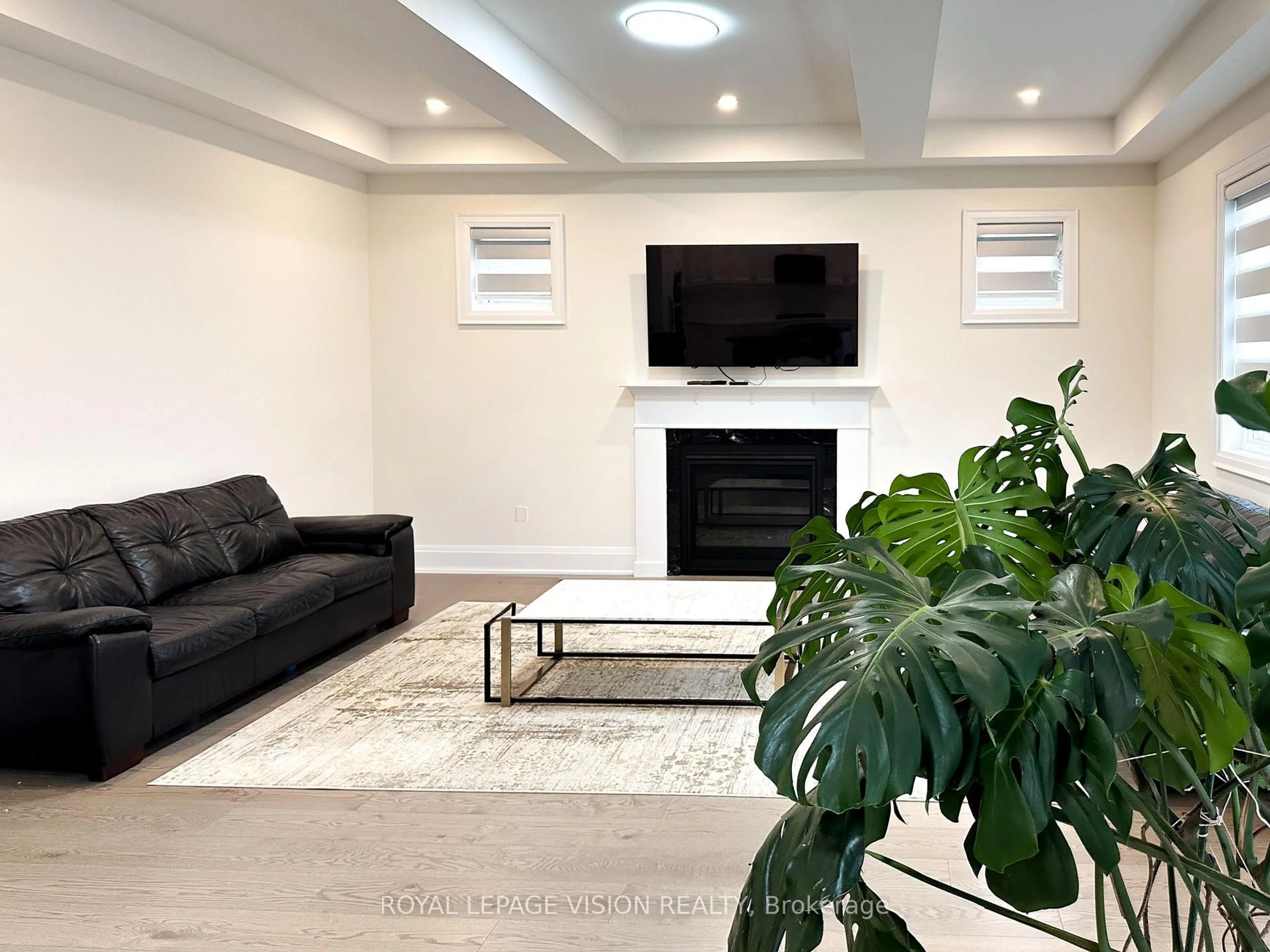 Living room with furniture, unknown for 139 Ballantyne Blvd, Vaughan Ontario L3L 0E6