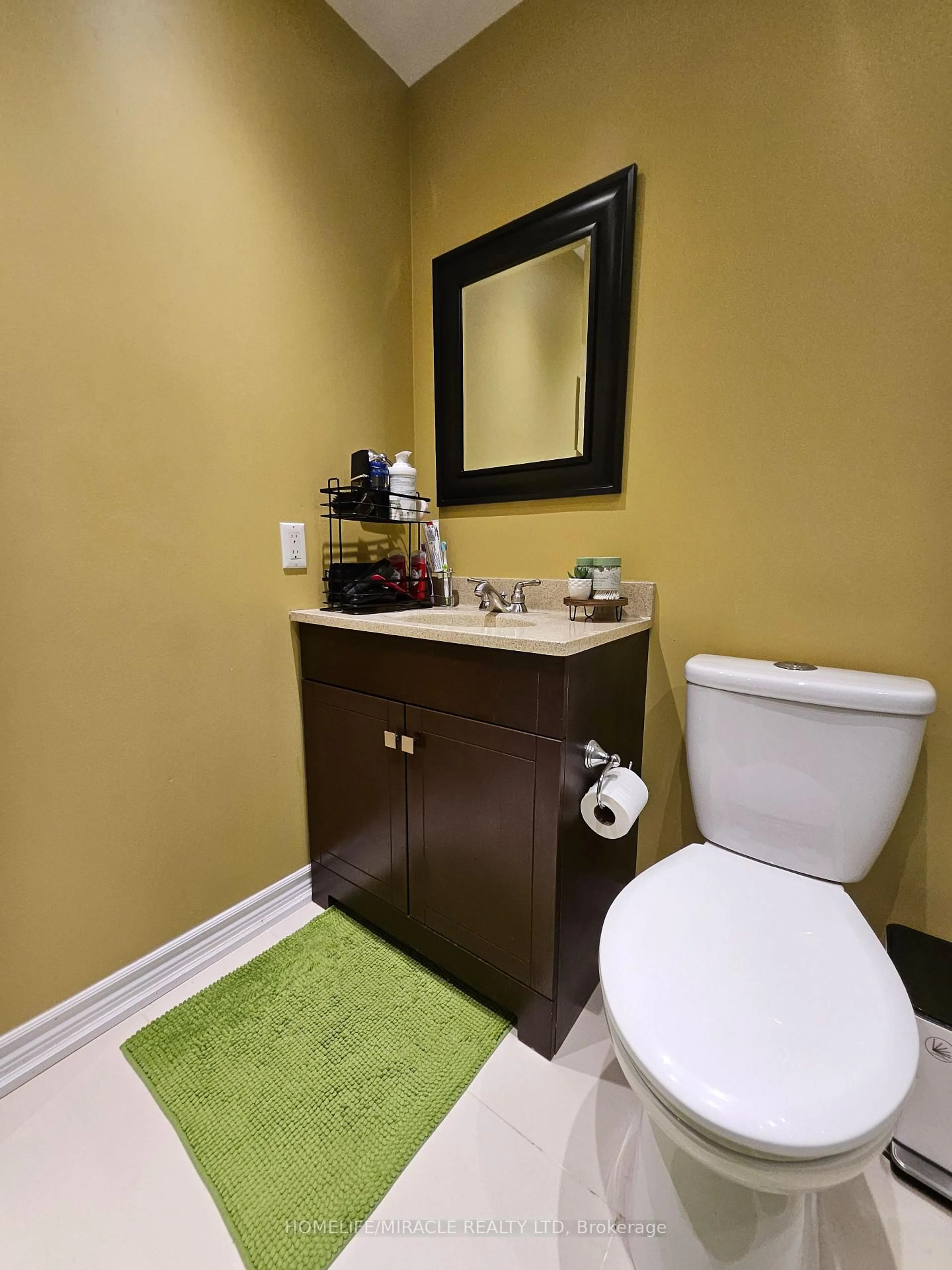 Standard bathroom, unknown for 39 Evaridge Dr, Markham Ontario L6B 1E7