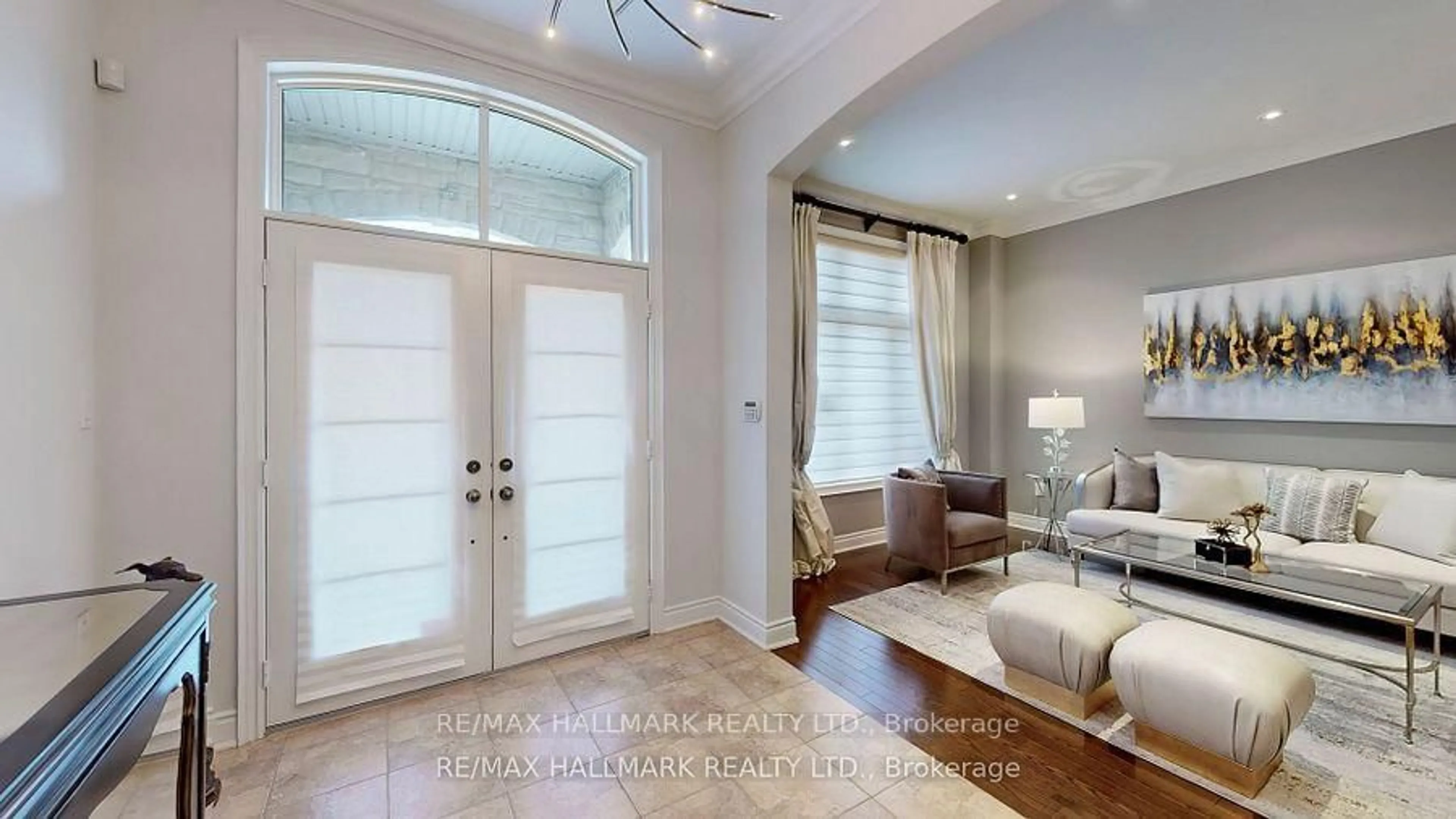 Indoor entryway for 126 Sir Stevens Dr, Vaughan Ontario L6A 0G6
