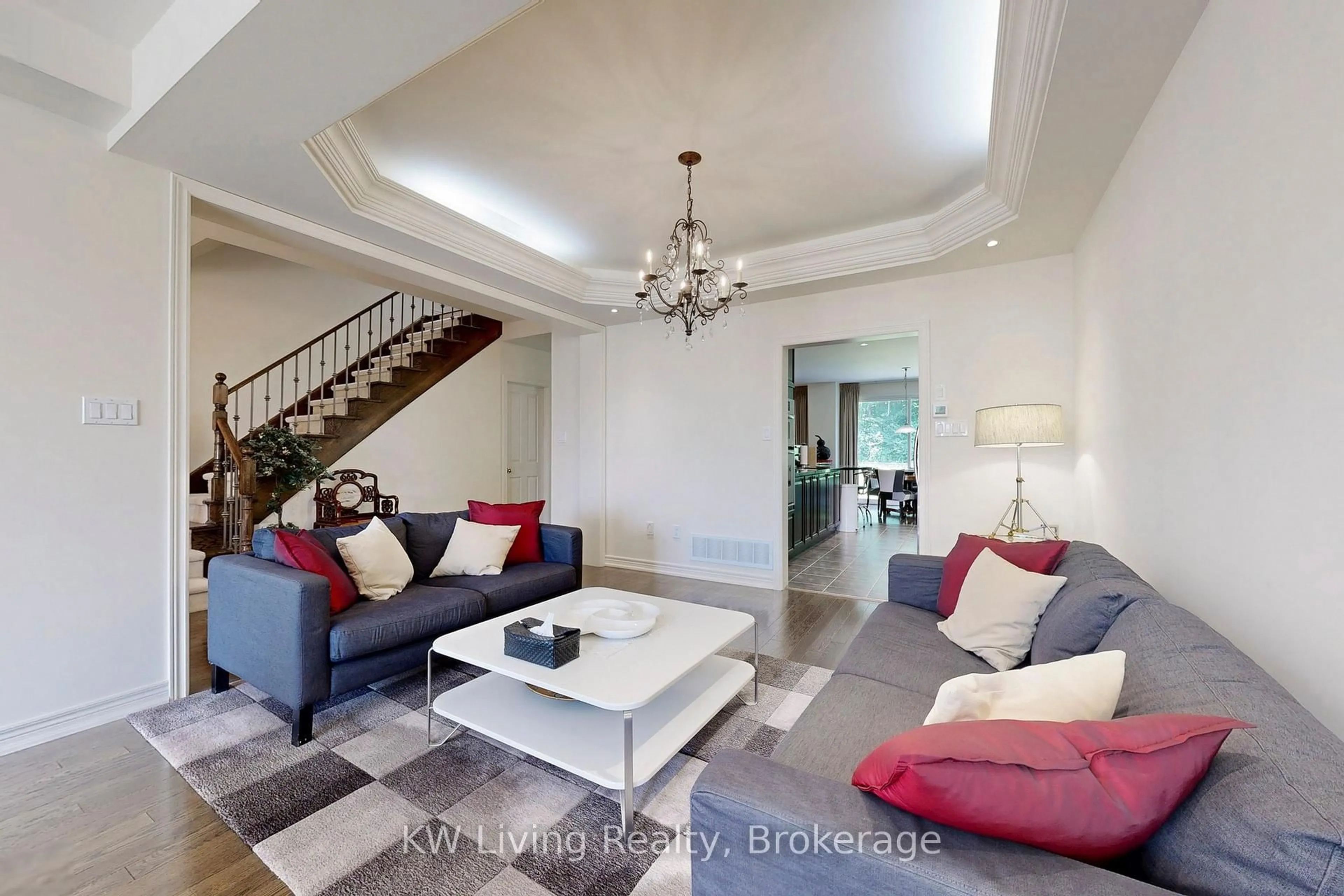 Living room with furniture, unknown for 16 Carriage House Crt, Richmond Hill Ontario L4E 4V3