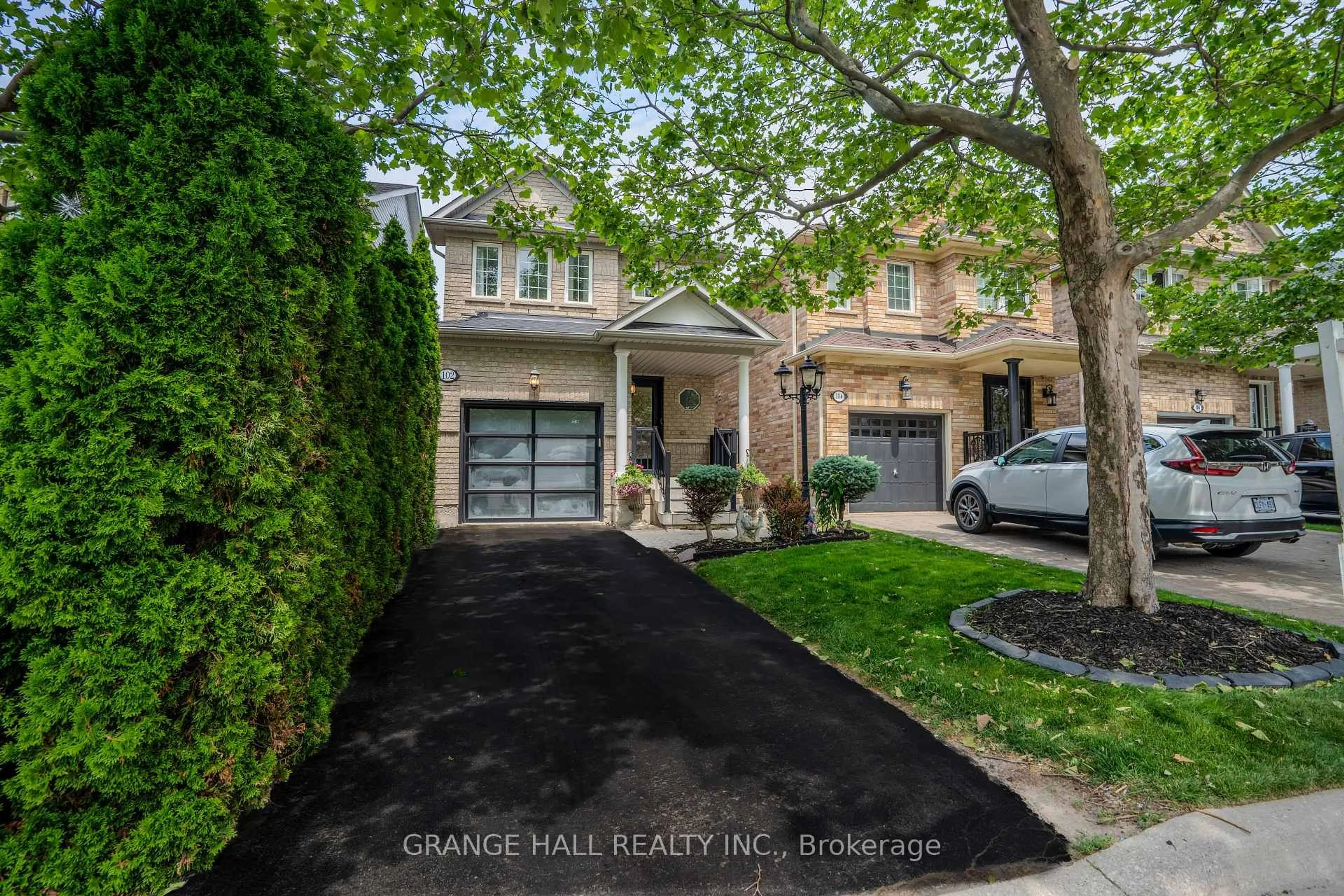 Unknown for 102 Venice Gate Dr, Vaughan Ontario L4H 0E8