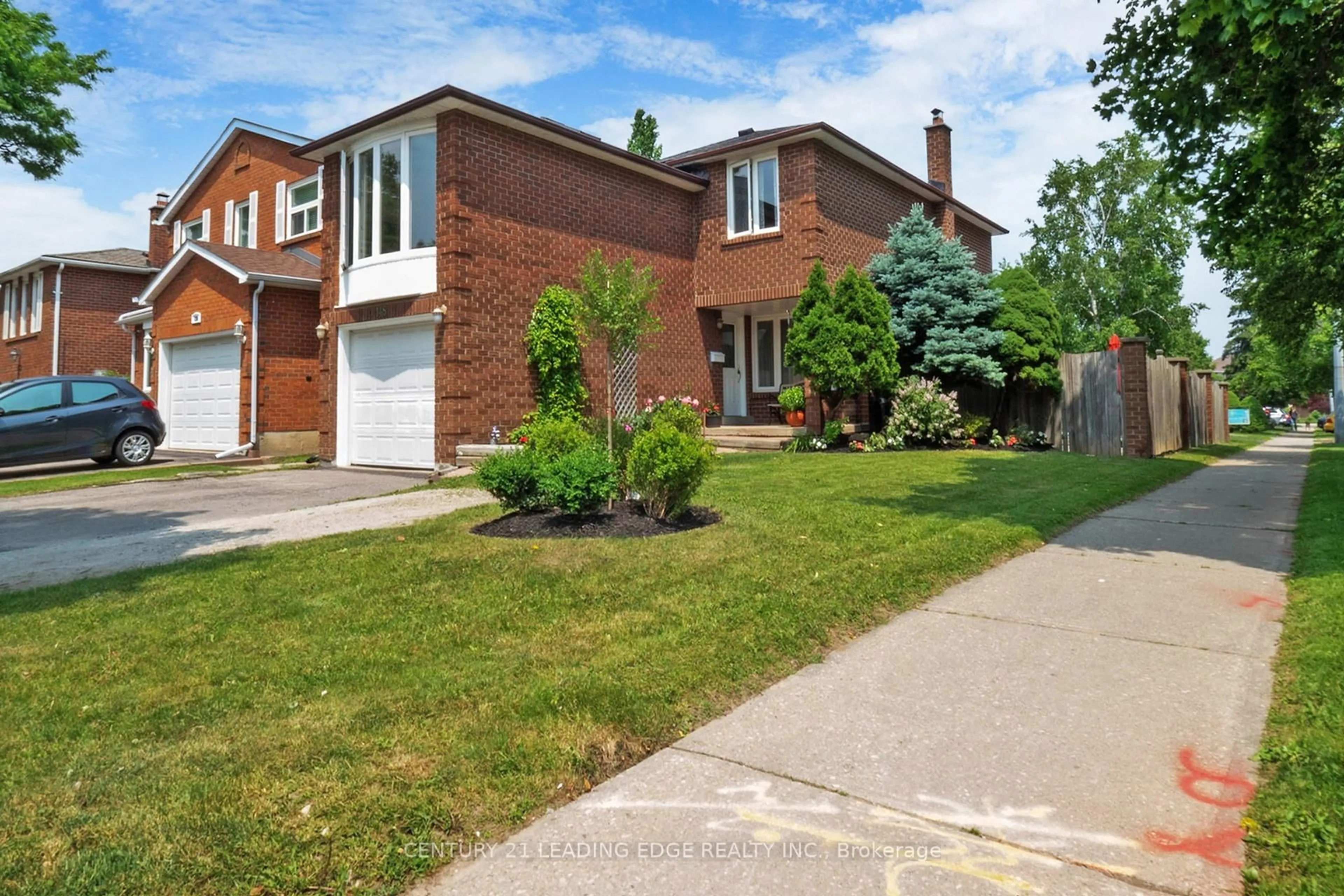 Home with brick exterior material, street for 148 Stephen St, Richmond Hill Ontario L4C 5R1