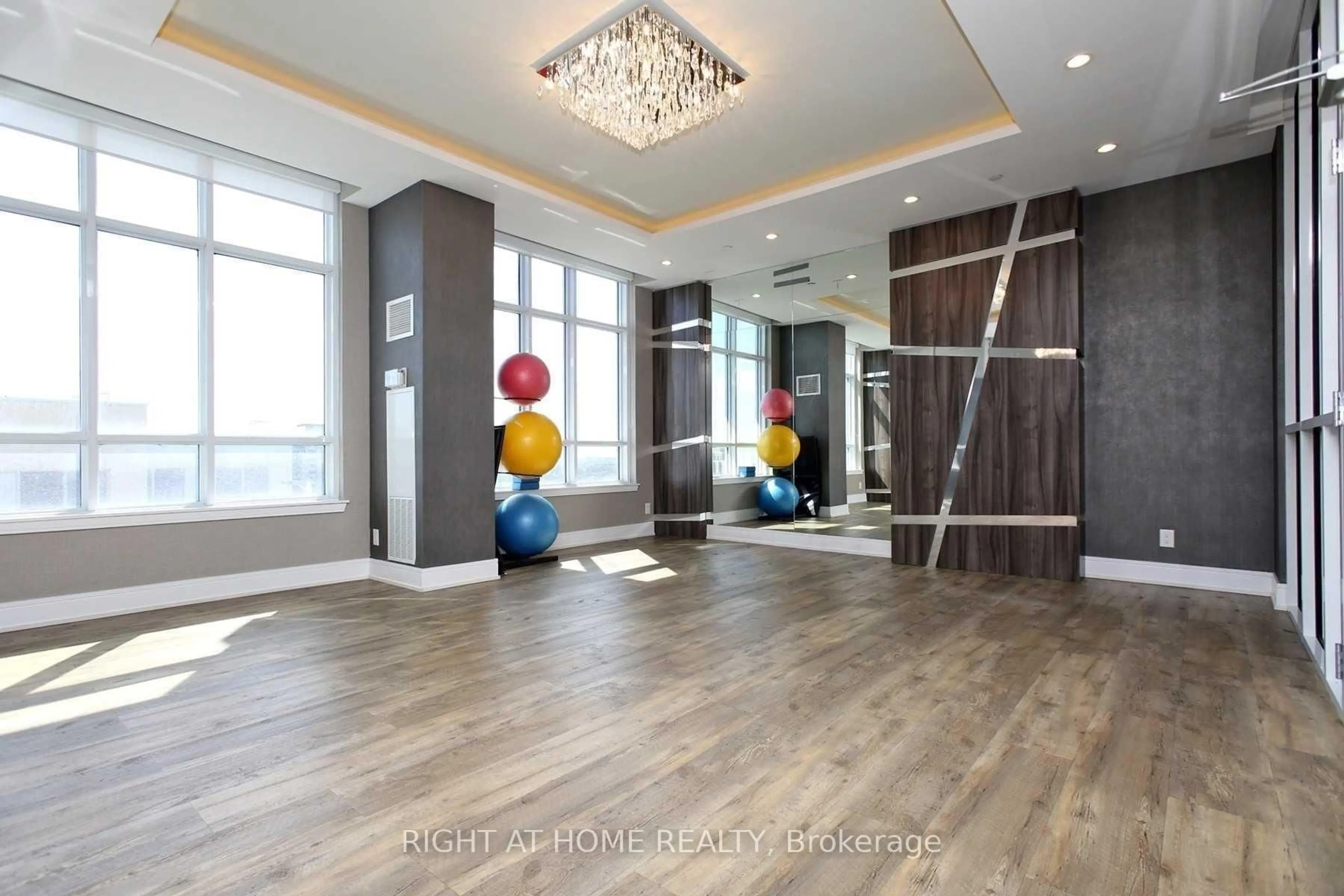 Unknown for 9191 Yonge St #Sw#608, Richmond Hill Ontario L4C 1E2