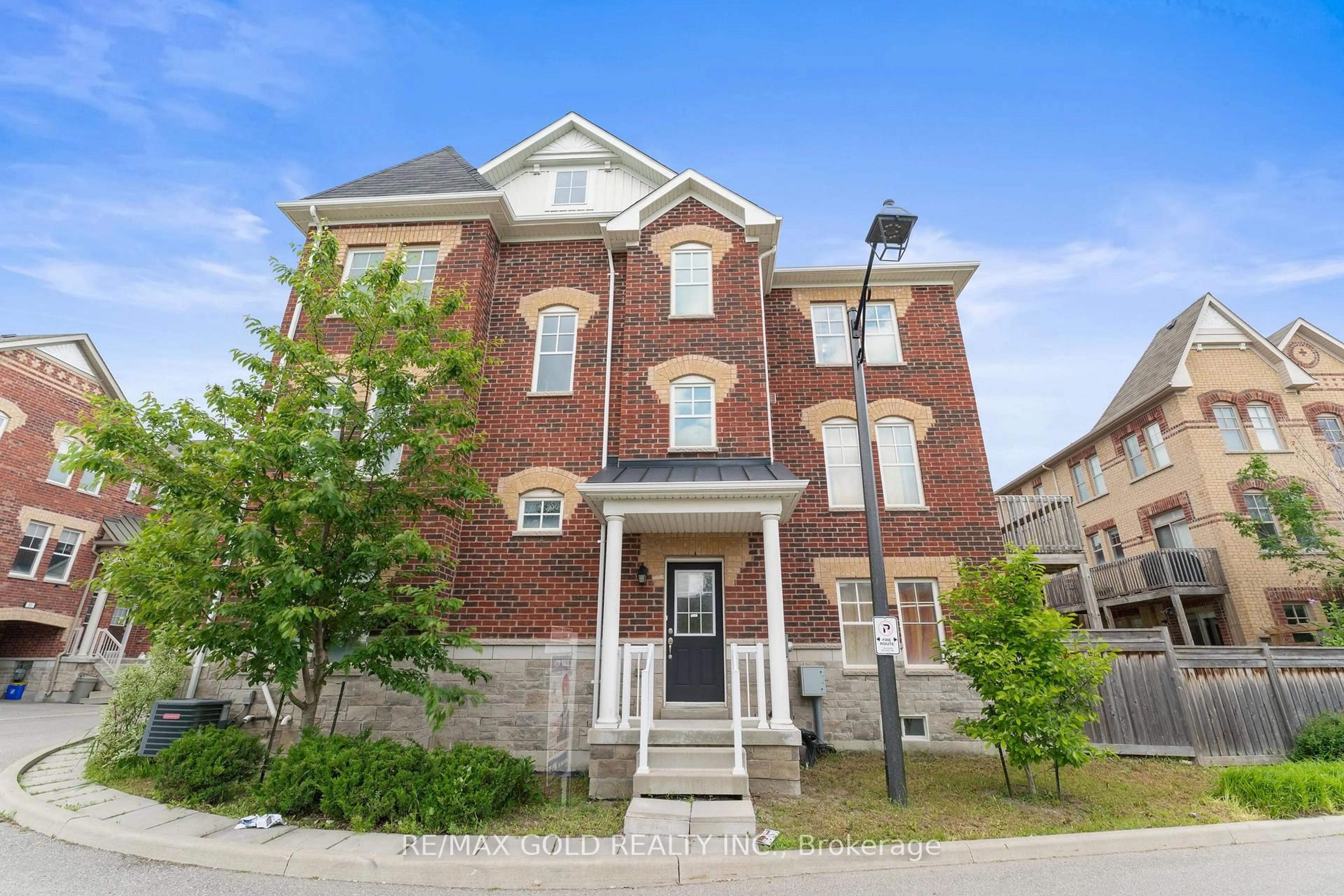 Home with brick exterior material, street for 10 Porter Ave #25, Vaughan Ontario L4L 0H1