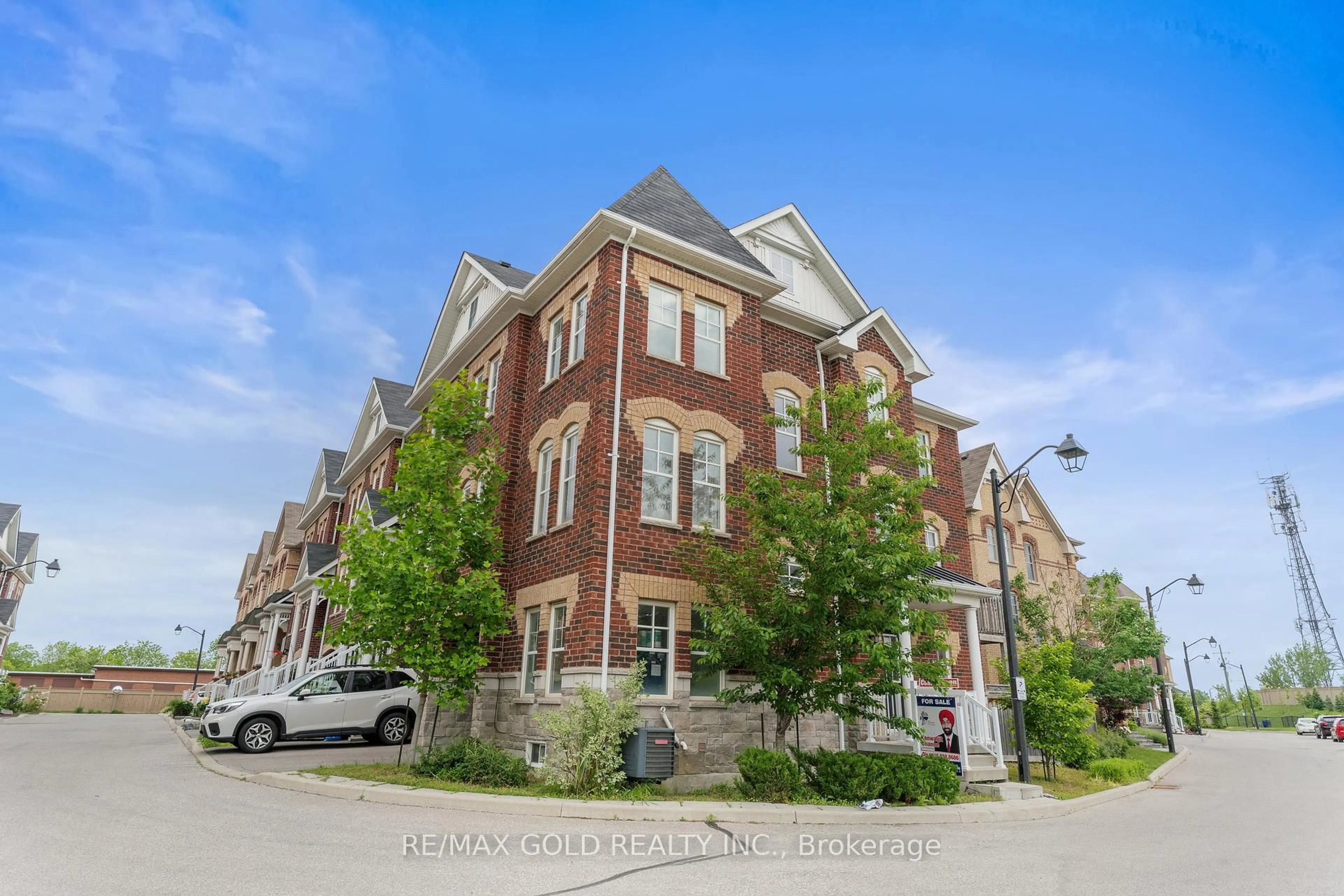 Home with brick exterior material, street for 10 Porter Ave #25, Vaughan Ontario L4L 0H1