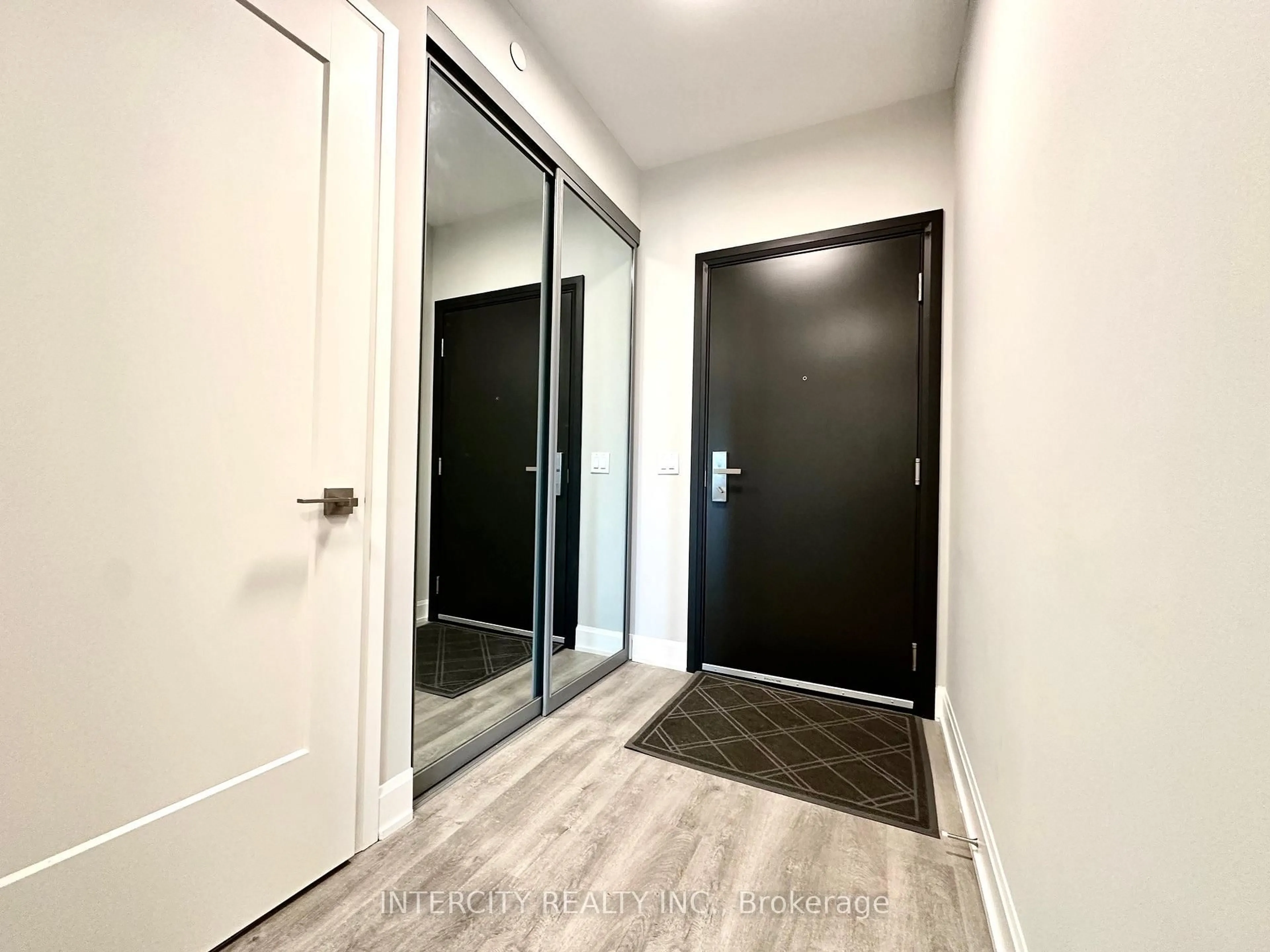 Indoor entryway for 38 Gandhi Lane, Markham Ontario L3T 0G9