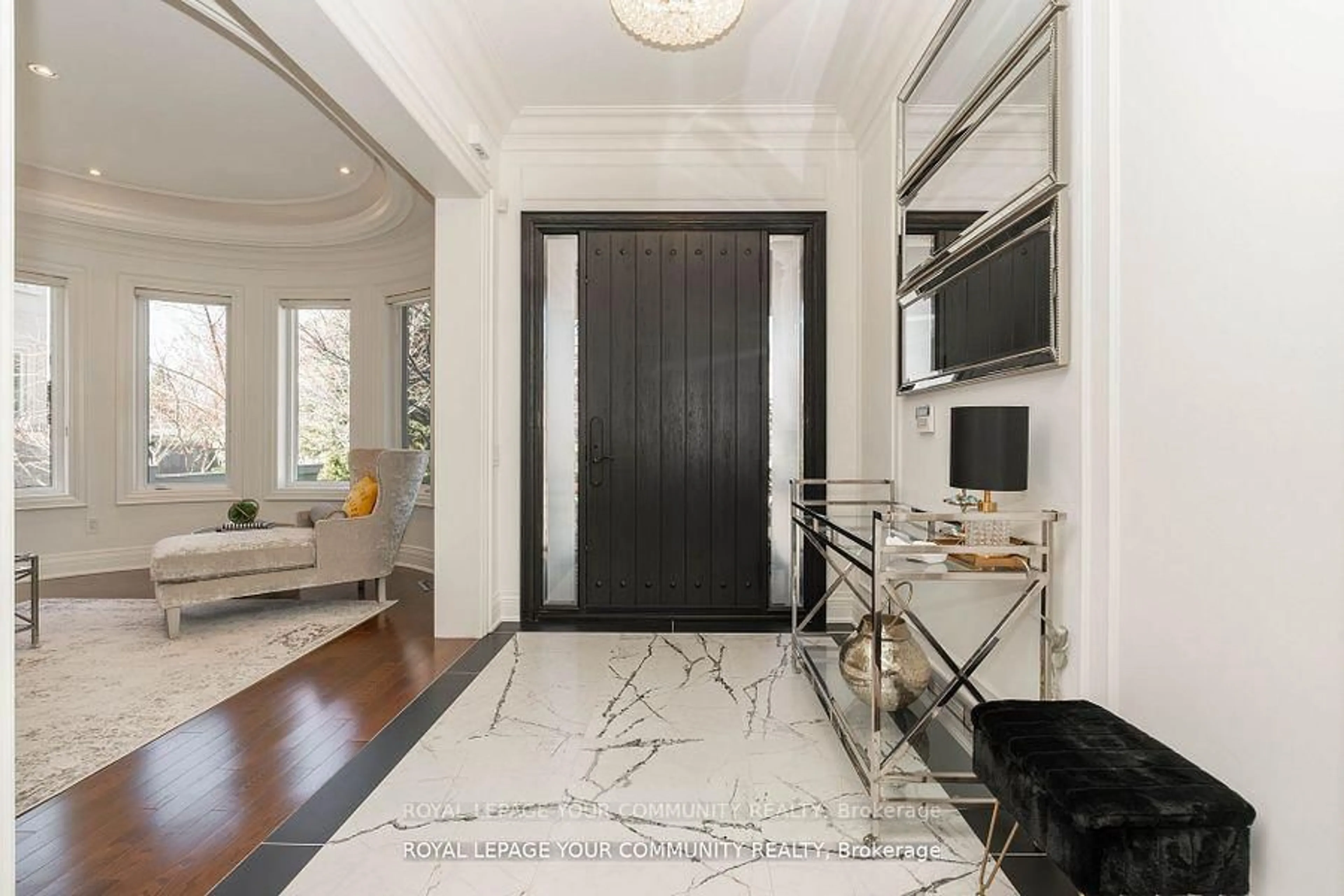 Indoor entryway for 11 Little Marco Crt, Vaughan Ontario L6A 0C6
