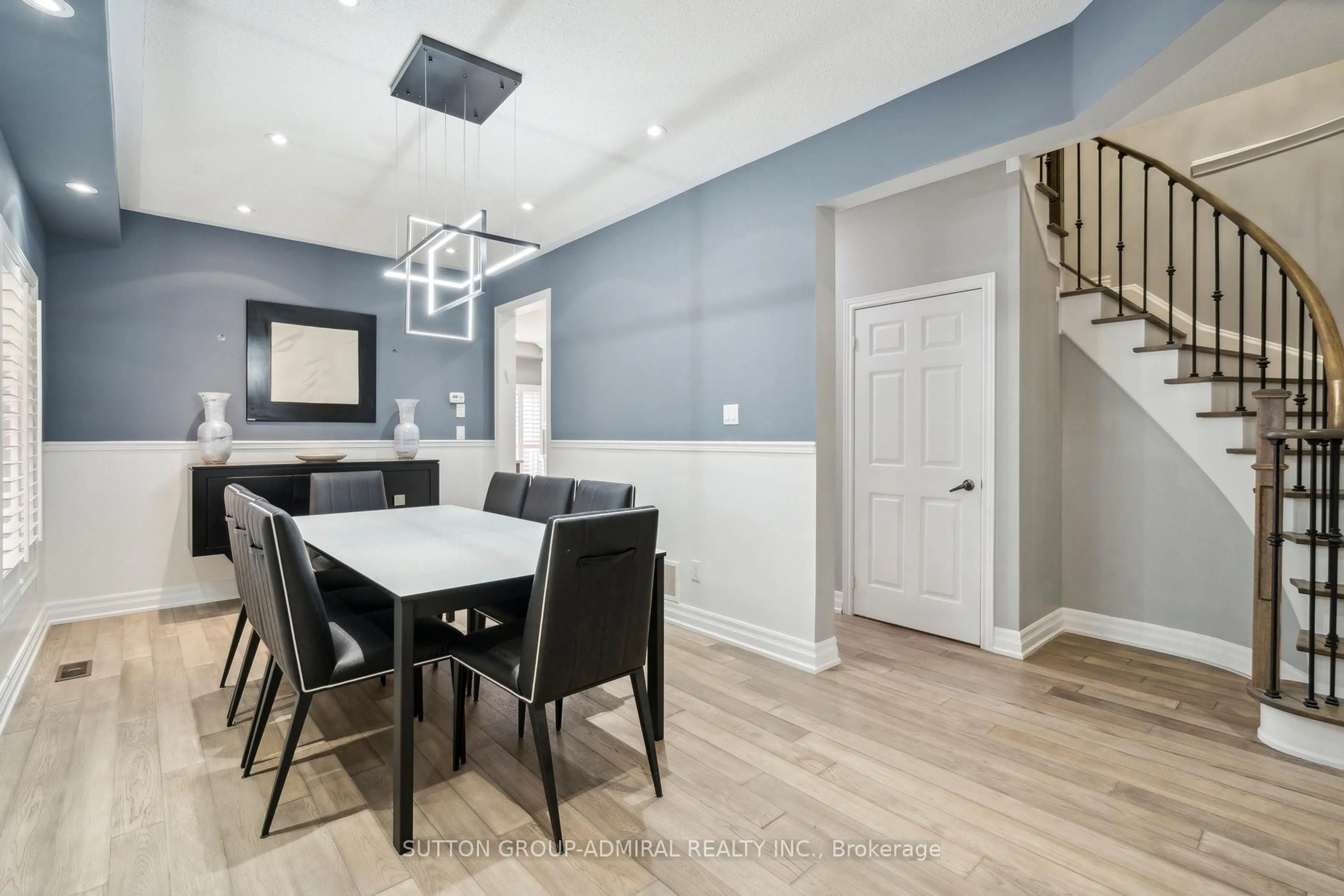 Dining room, unknown for 30 Blue Grouse Rd, Vaughan Ontario L6A 4B9
