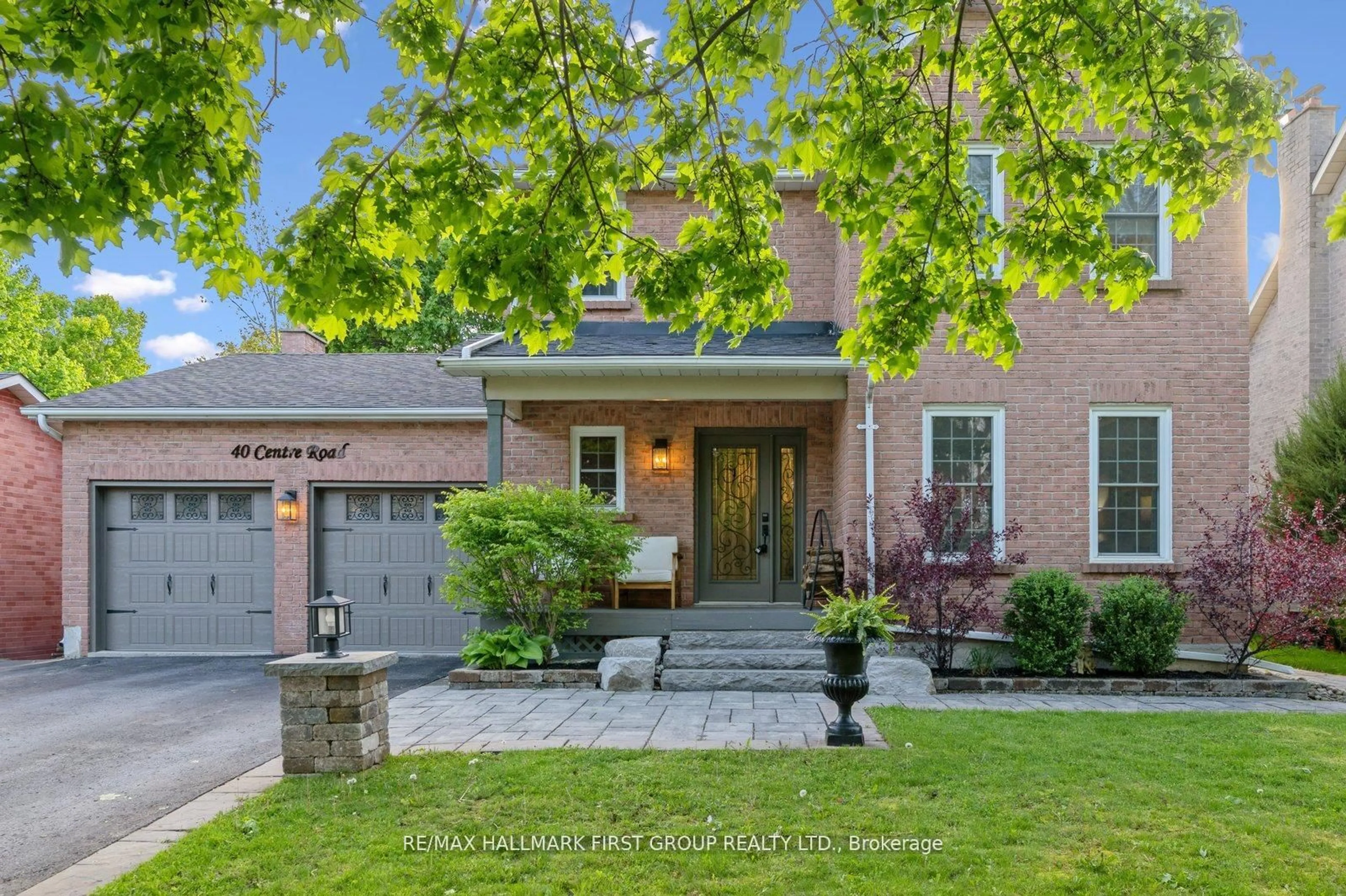 Home with brick exterior material, street for 40 Centre Rd, Uxbridge Ontario L9P 1A7