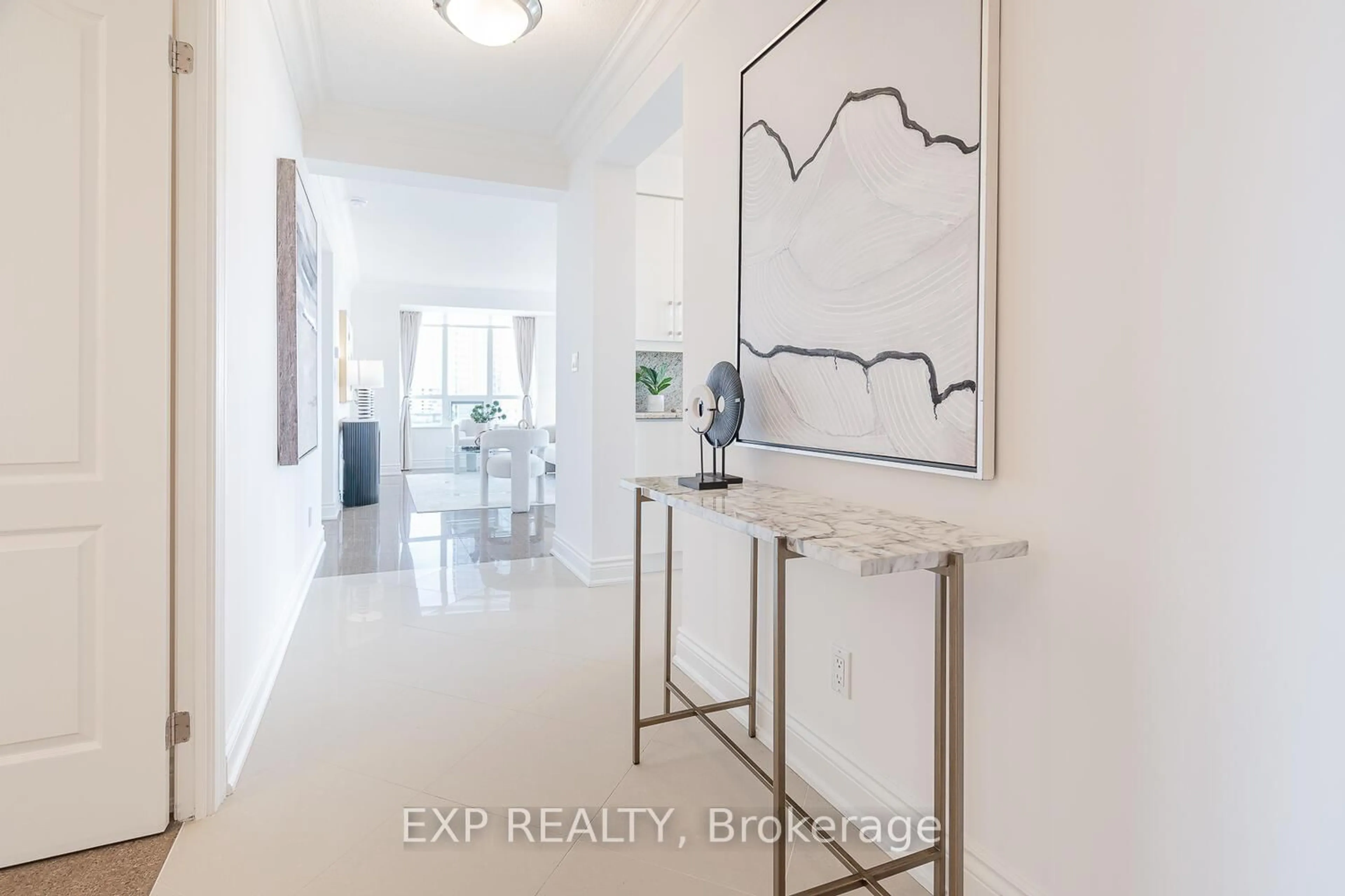 Indoor entryway for 88 Promenade Circ #1205, Vaughan Ontario L4J 9A4