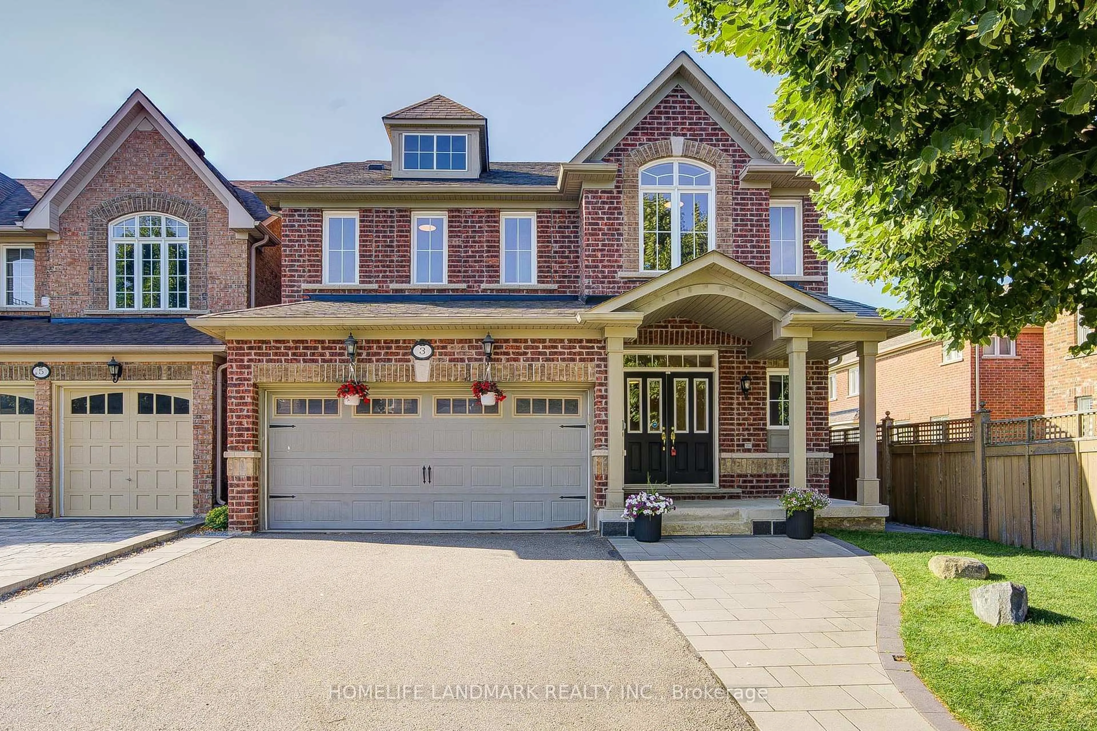 Home with brick exterior material, street for 3 Wintam Pl, Markham Ontario L6C 0E3