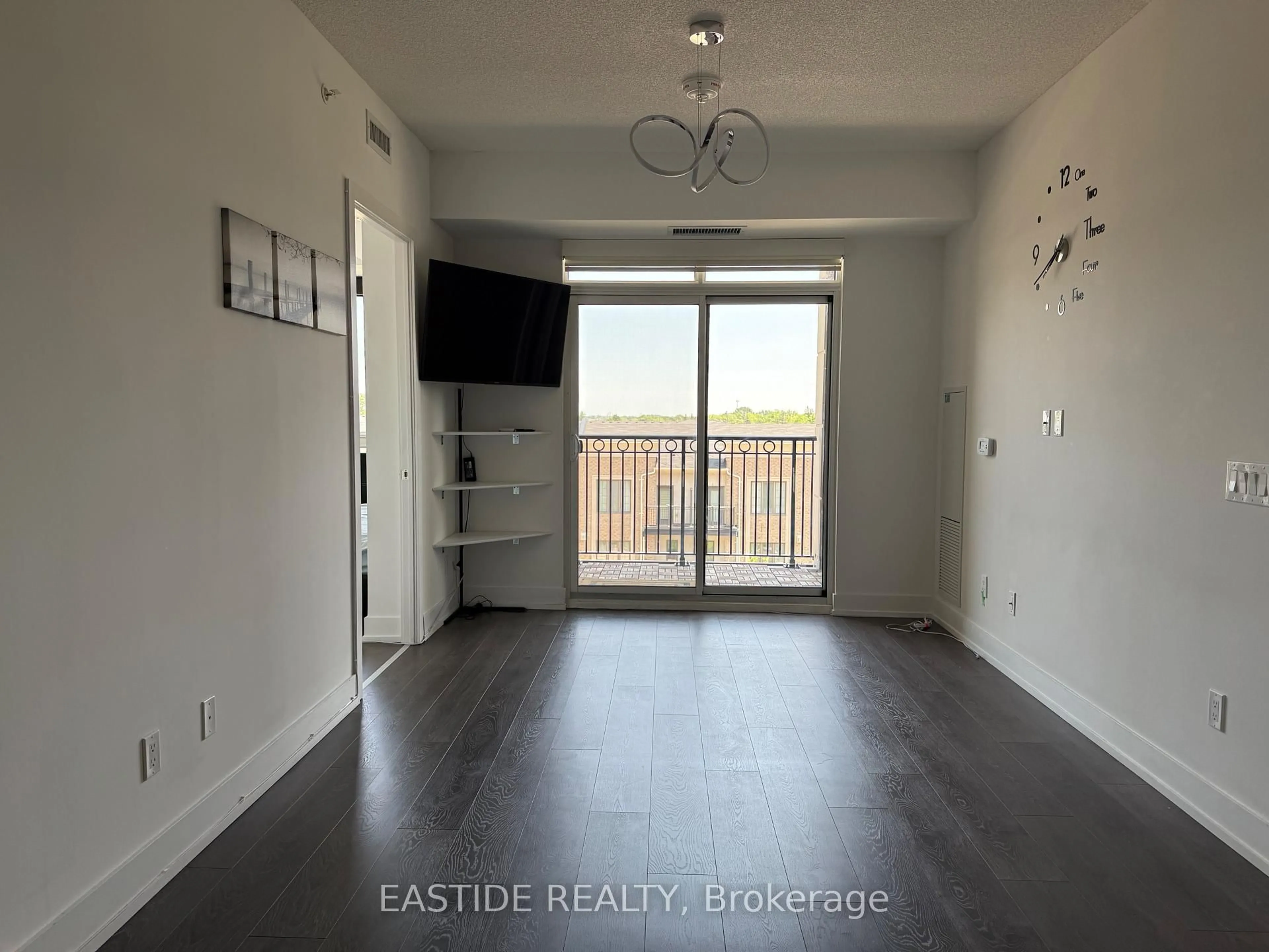 Indoor entryway for 278 Buchanan Dr #512E, Markham Ontario L3R 6J1
