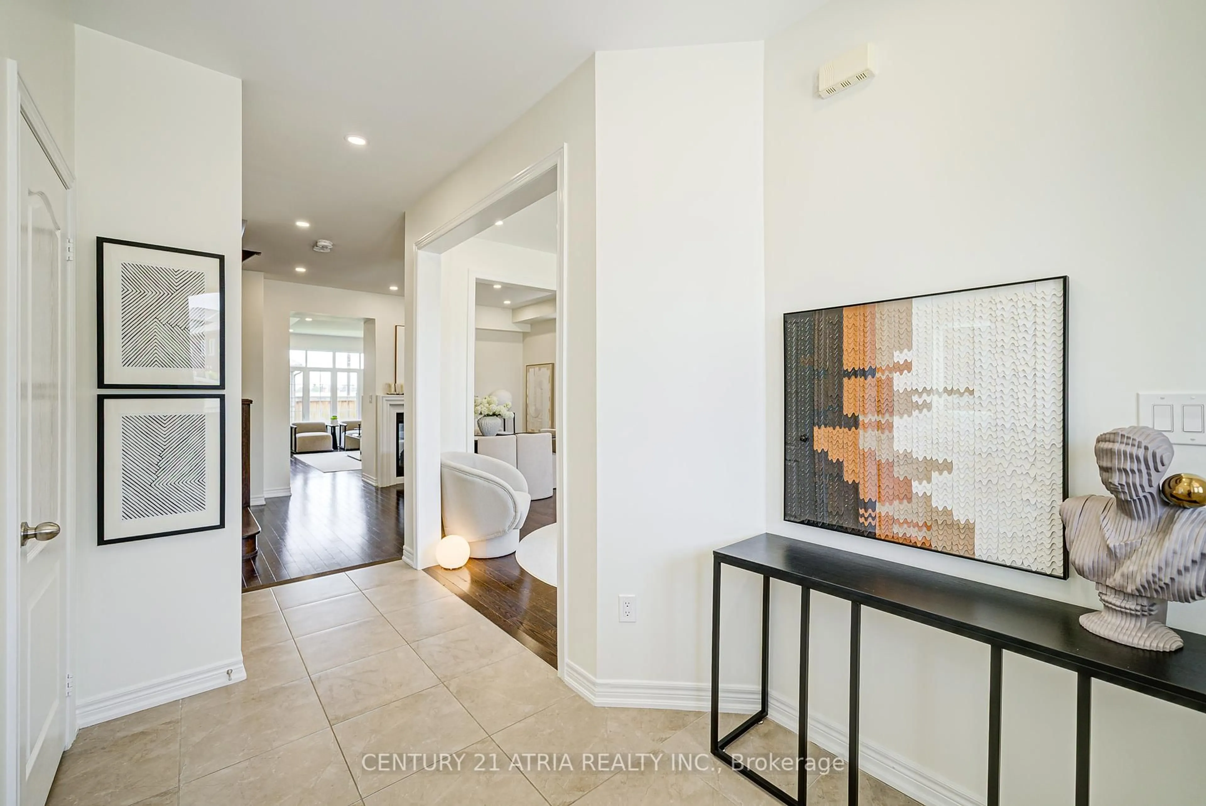 Indoor entryway for 23 Gordon Landon Dr, Markham Ontario L6B 0X9