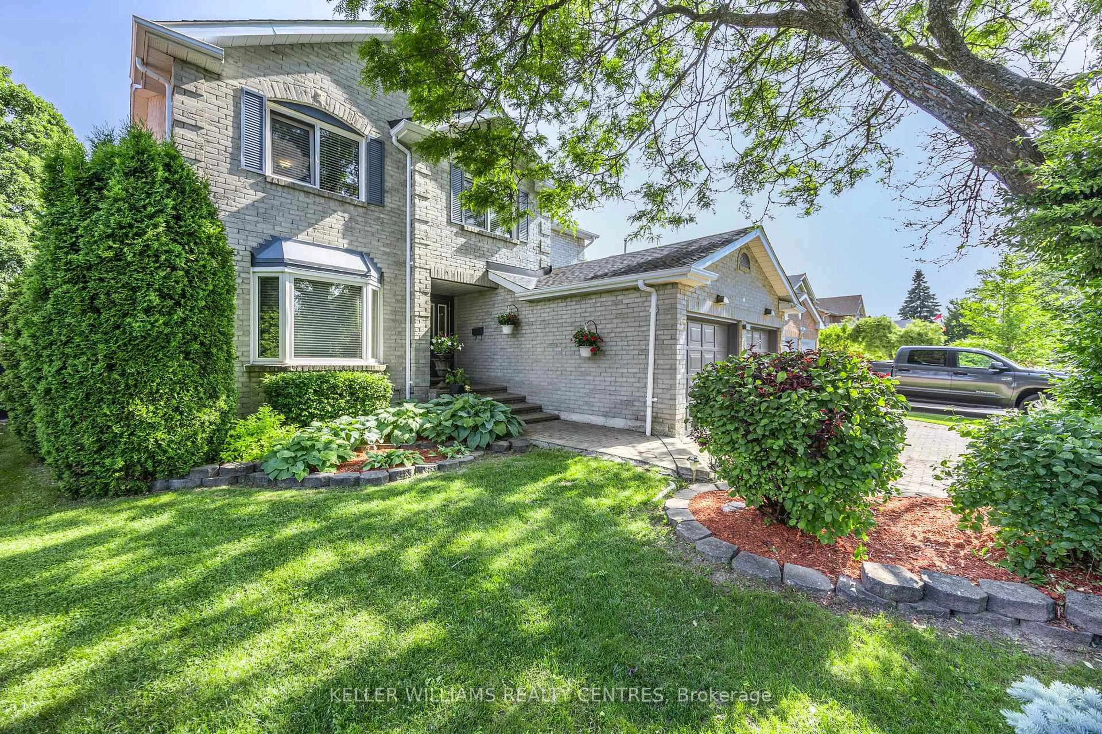 Unknown for 312 Mccaffrey Rd, Newmarket Ontario L3X 1J1