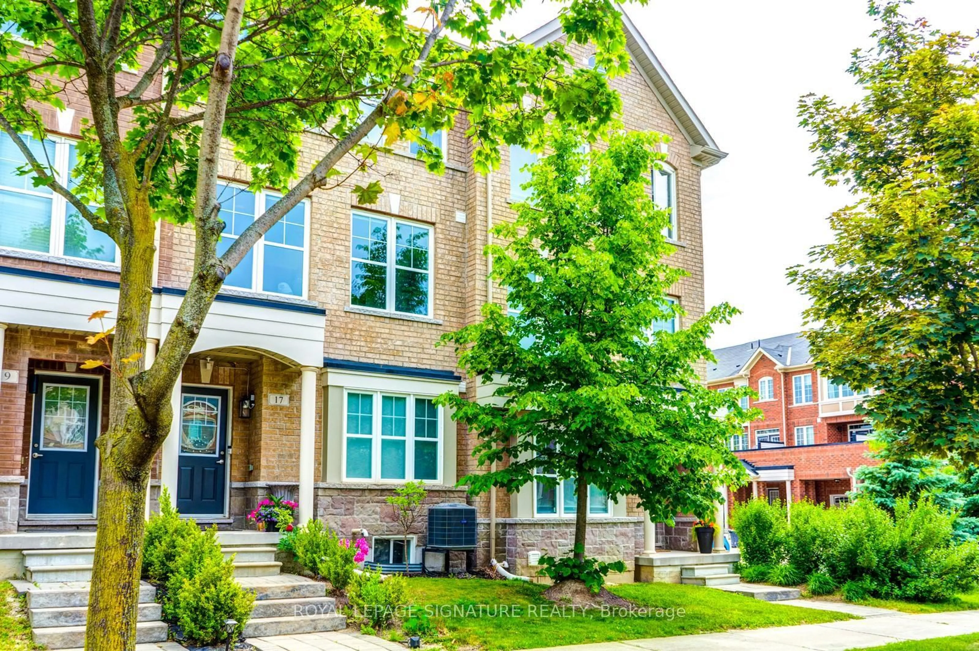 Home with brick exterior material, street for 15 Torah Gate, Vaughan Ontario L6A 4Y4