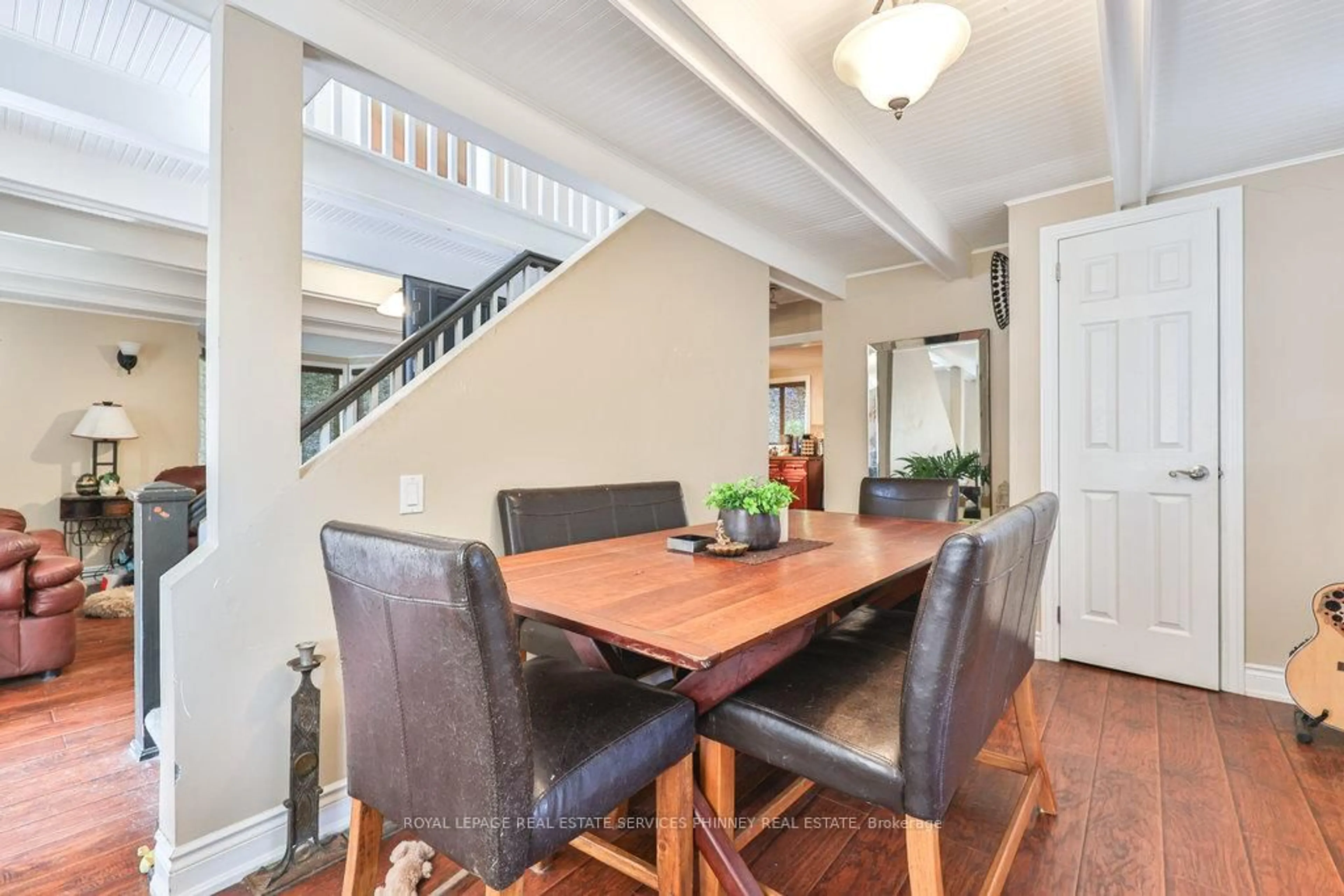 Dining room, unknown for 20480 Leslie St, East Gwillimbury Ontario L0G 1R0