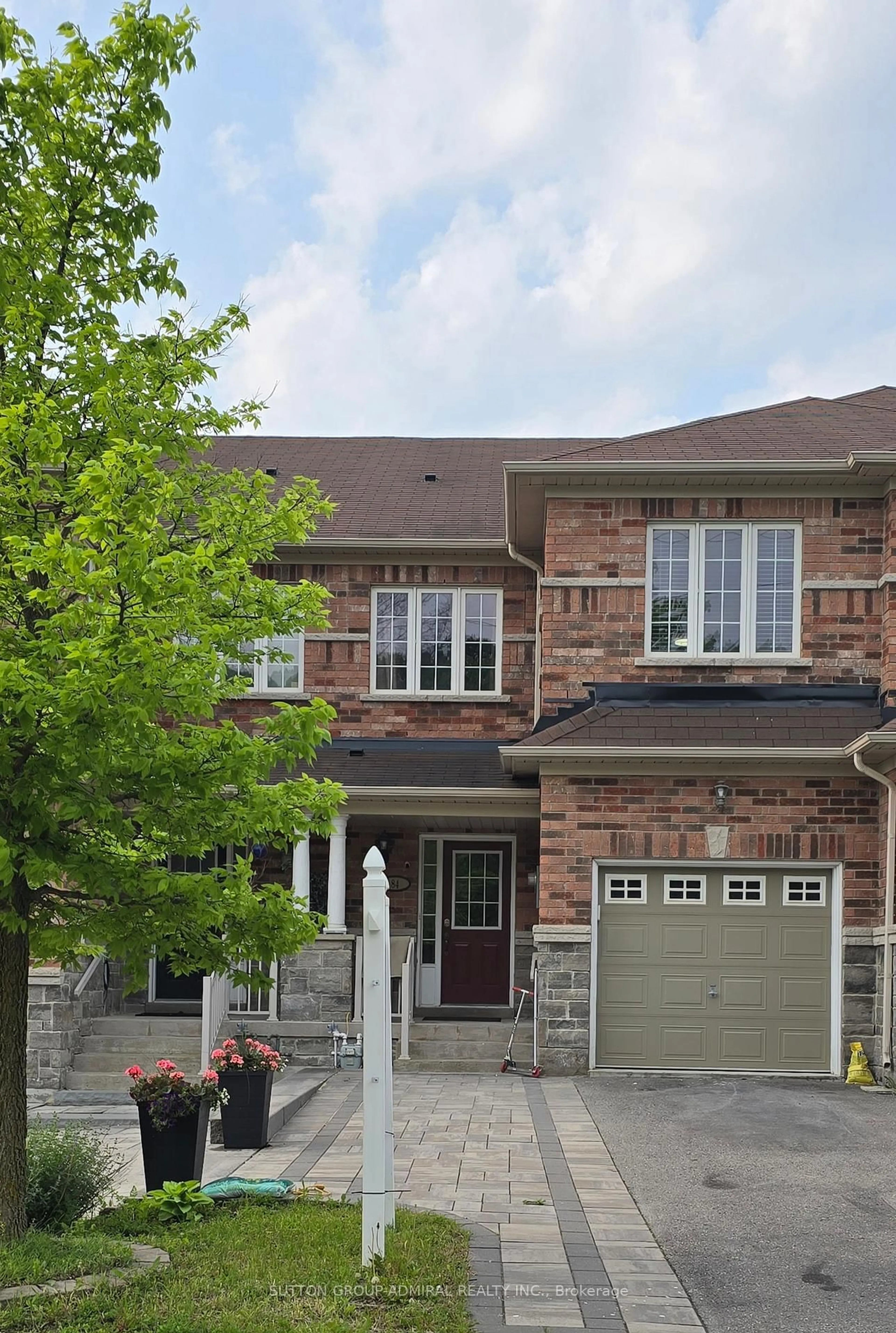 Home with brick exterior material, street for 84 Hawkes Dr, Richmond Hill Ontario L4S 0C4