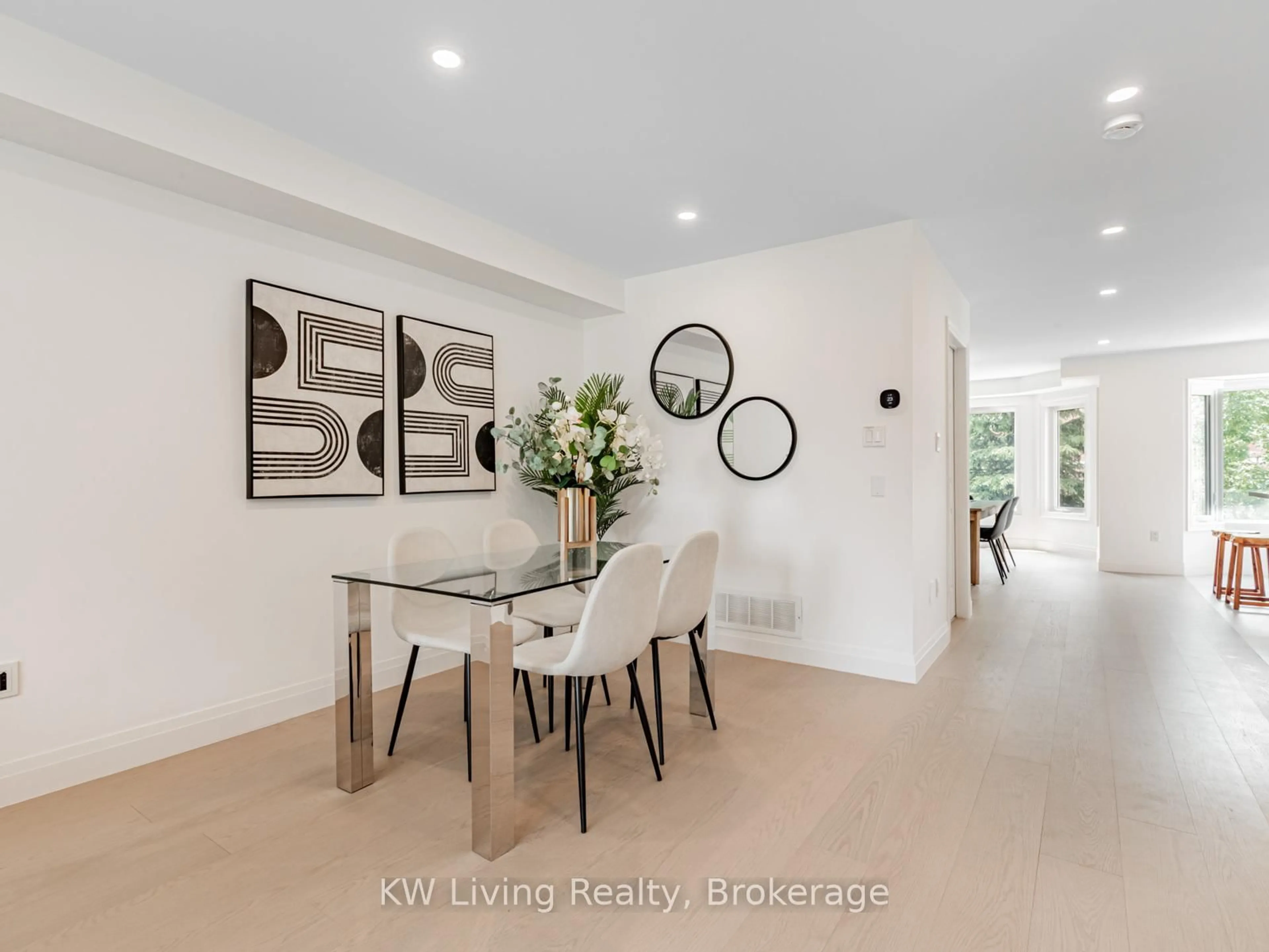 Dining room, unknown for 98 Leitchcroft Cres, Markham Ontario L3T 7T9