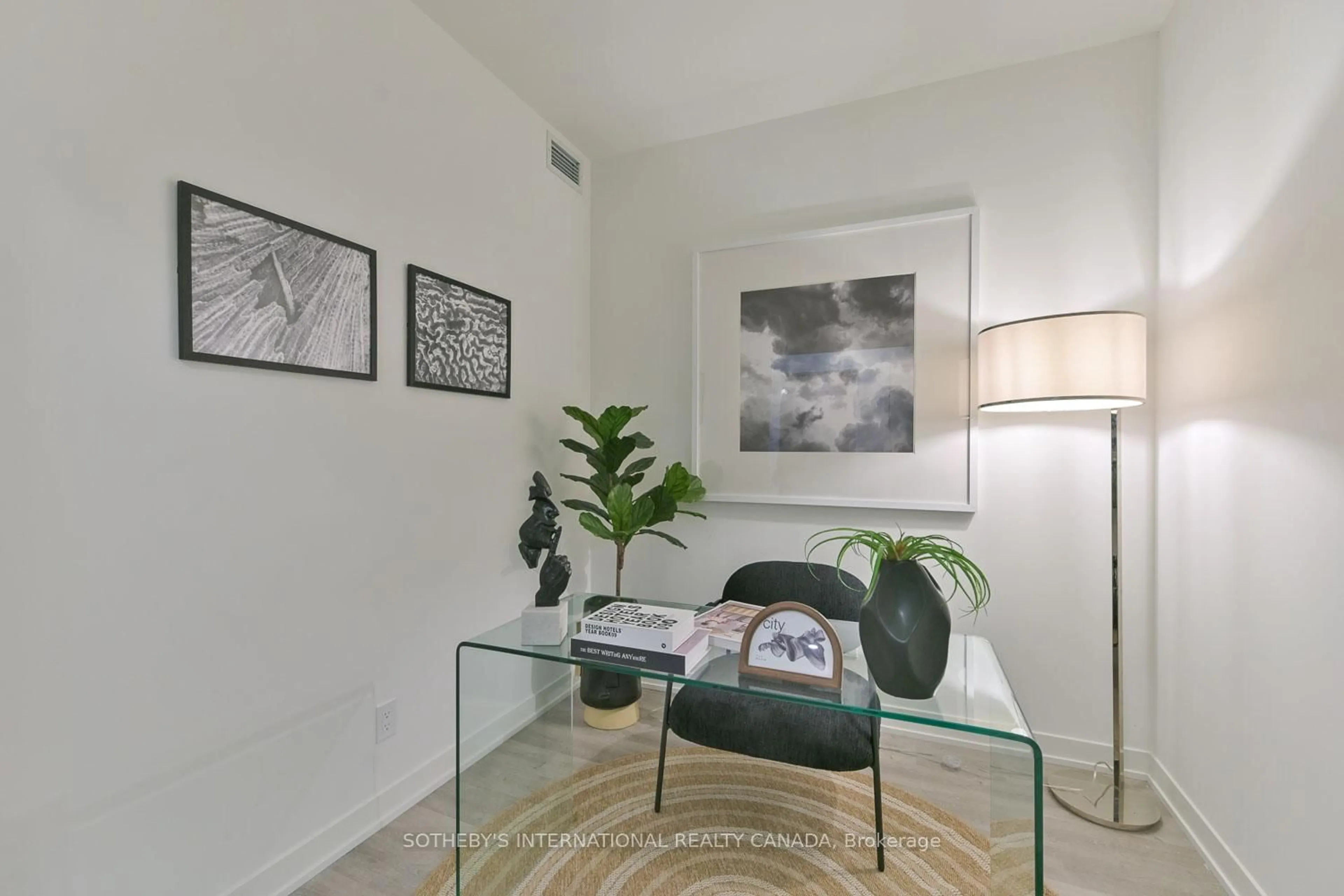 A pic of a room for 8119 Birchmount Rd #616, Markham Ontario L6G 0H5