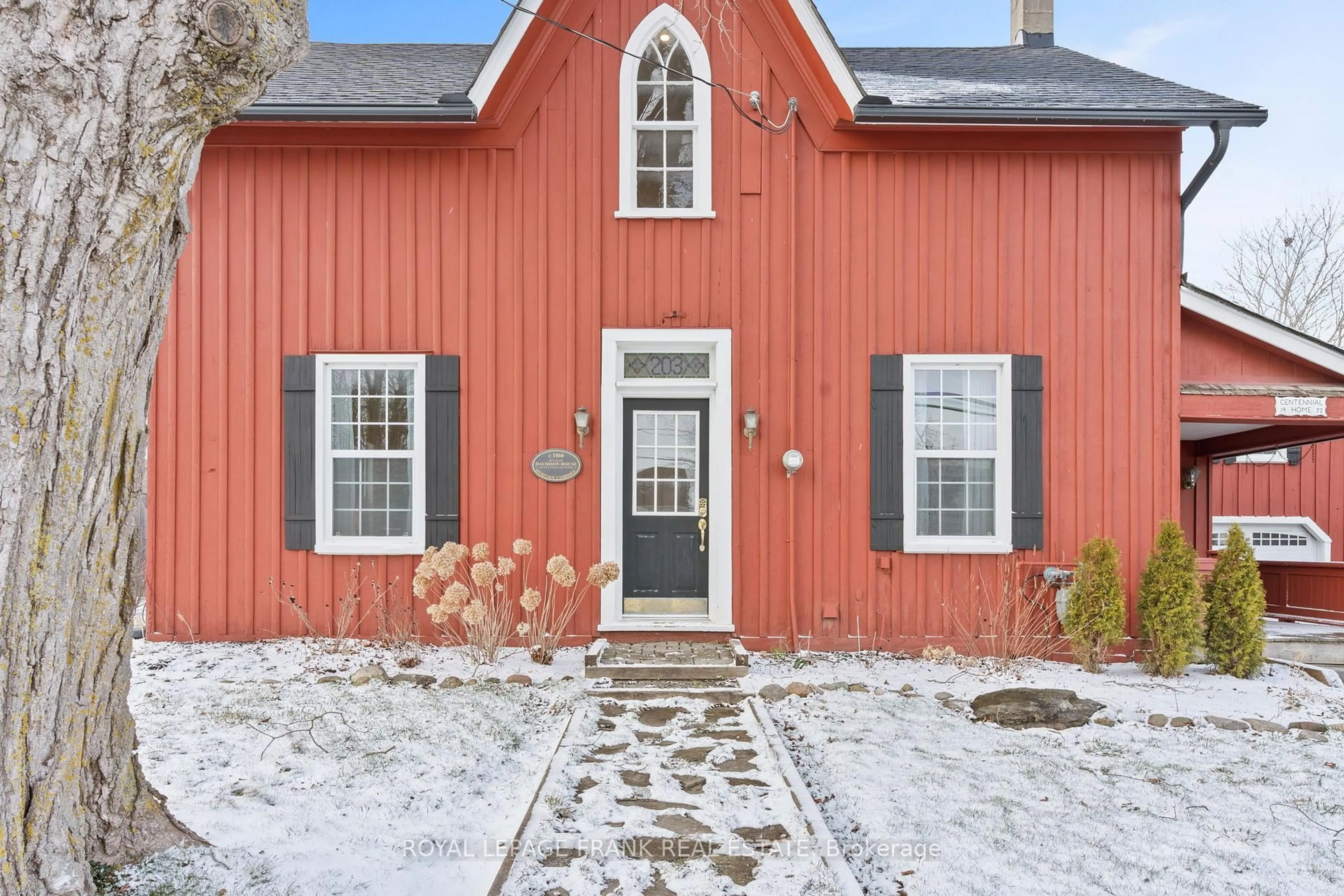 Unknown for 203 Brock St, Uxbridge Ontario L9P 1B1