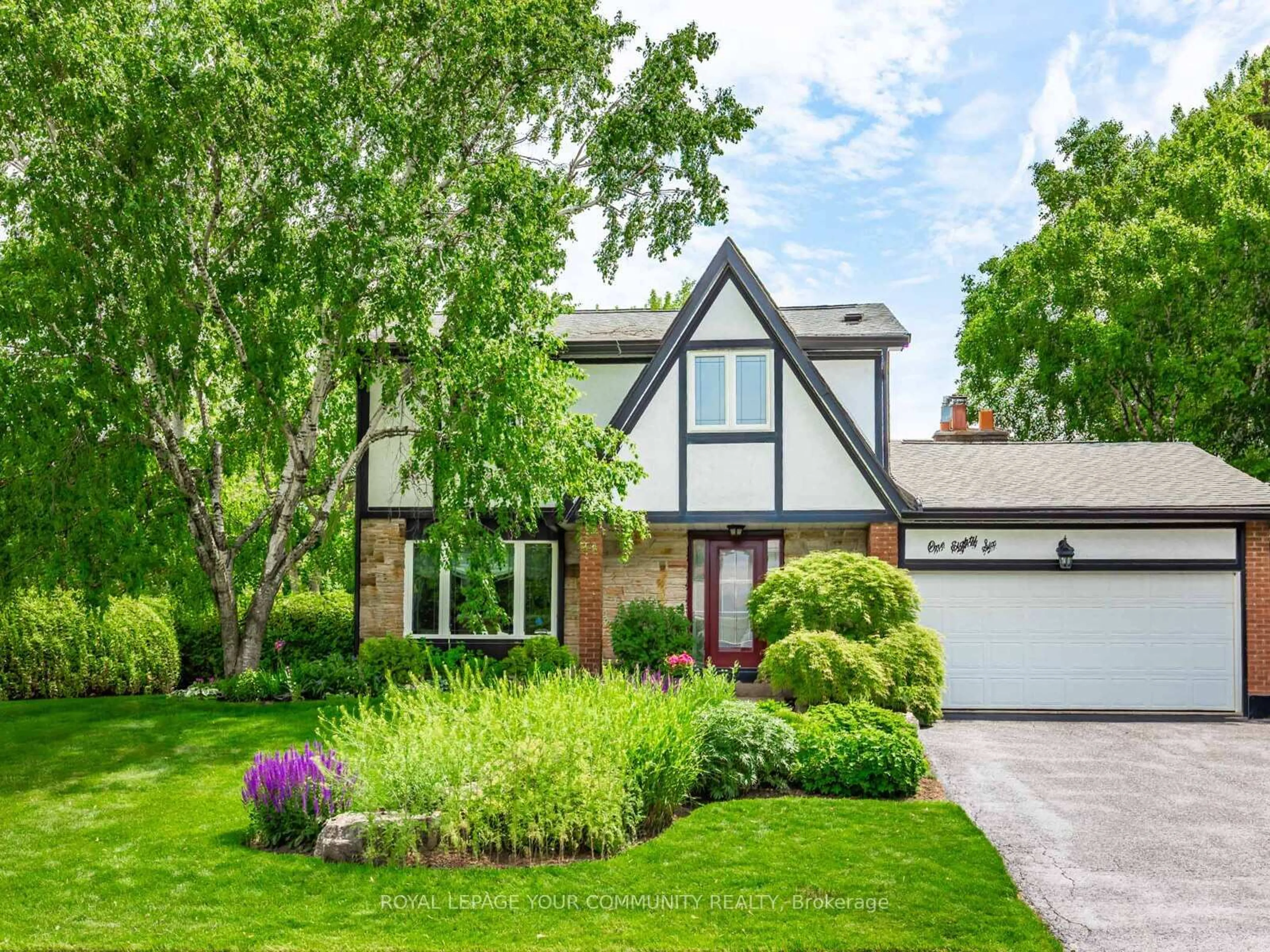 Home with brick exterior material, street for 186 Romfield Crct, Markham Ontario L3T 3J1
