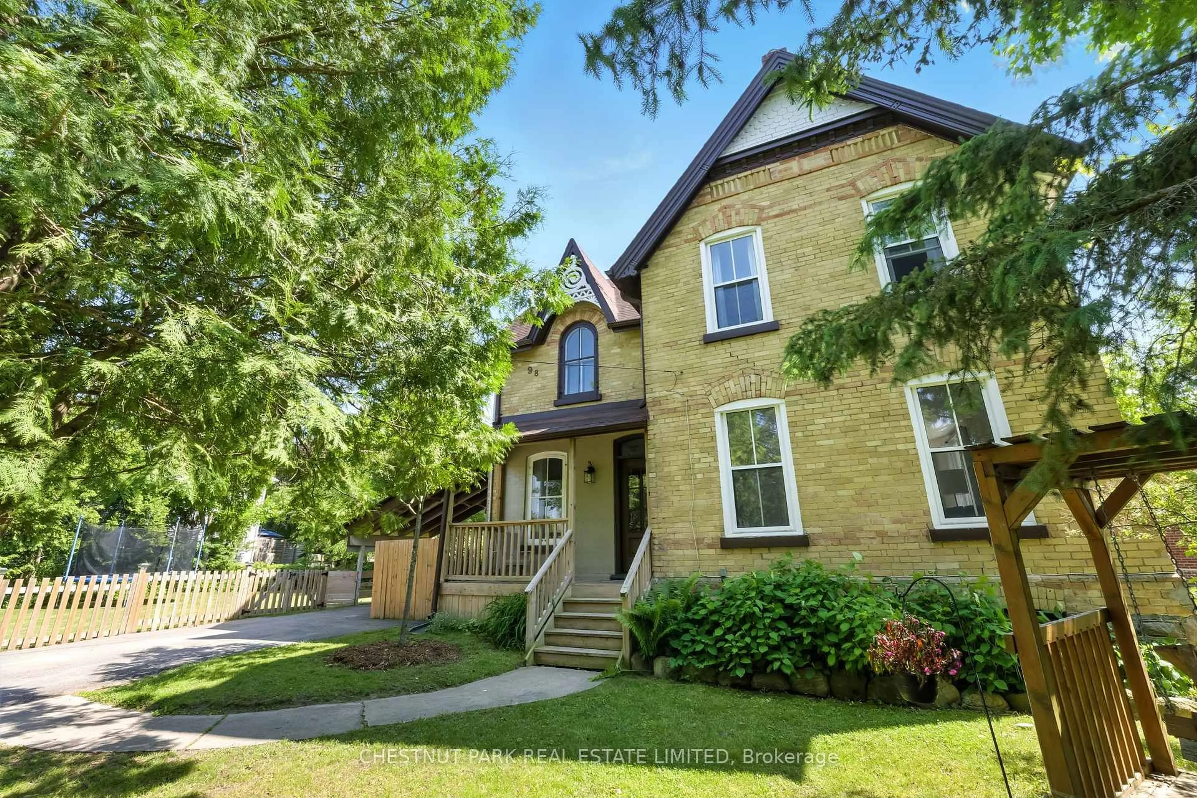 Home with brick exterior material, street for 98 Reach St, Uxbridge Ontario L9P 1L3