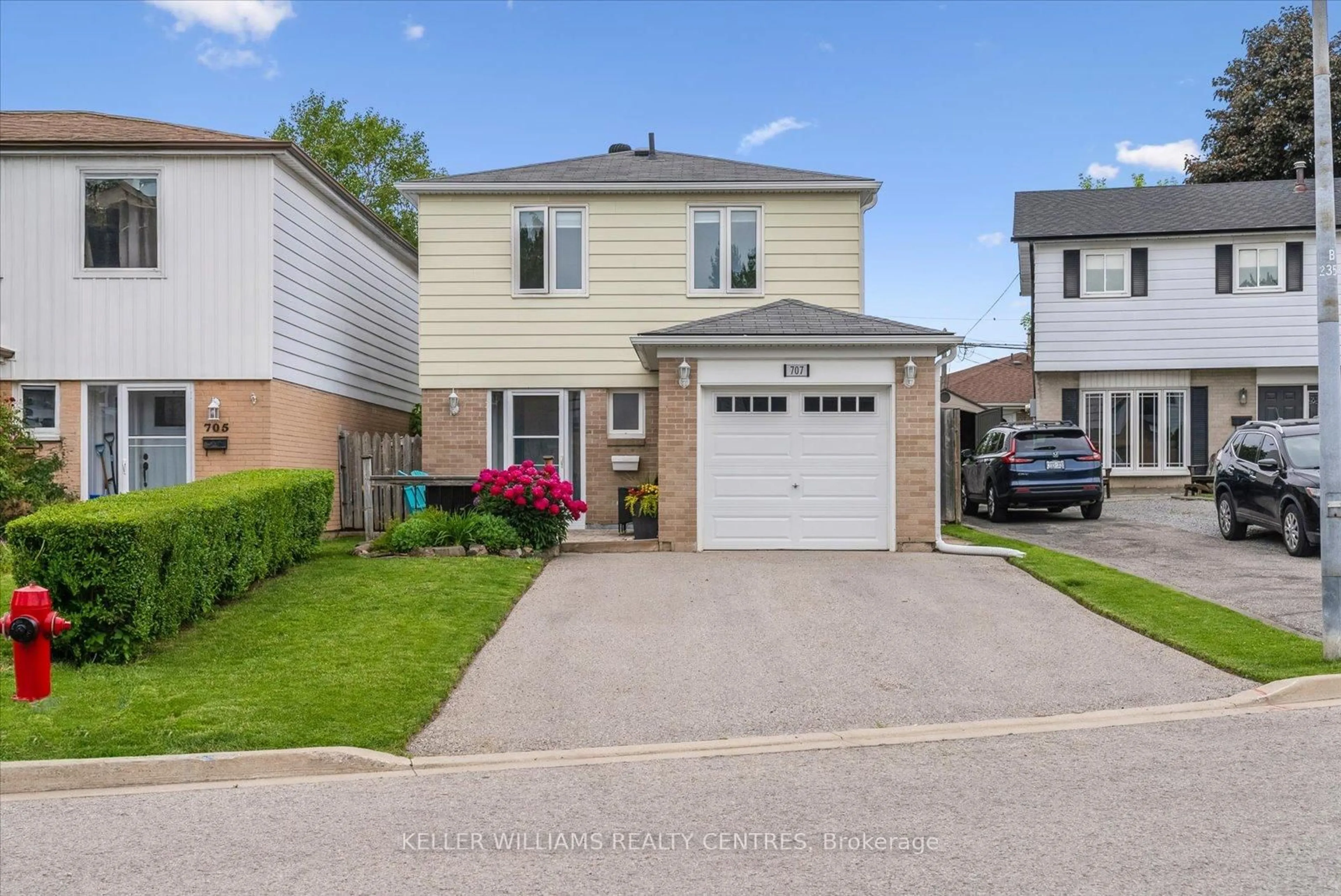 Unknown for 707 Jackson Crt, Newmarket Ontario L3Y 5A5
