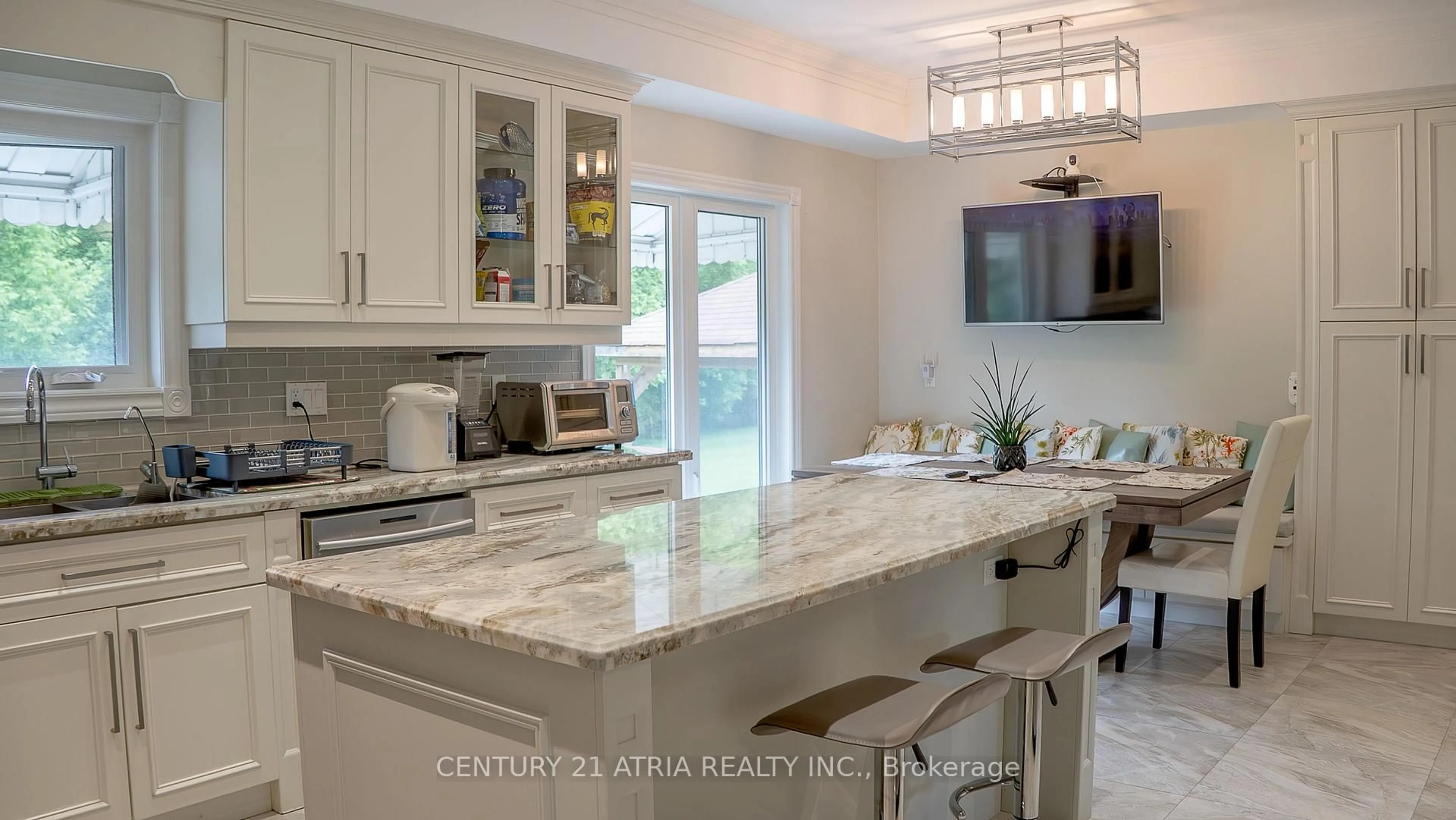 Contemporary kitchen, ceramic/tile floor for 2 Norwich Dr, Markham Ontario L3P 6R9