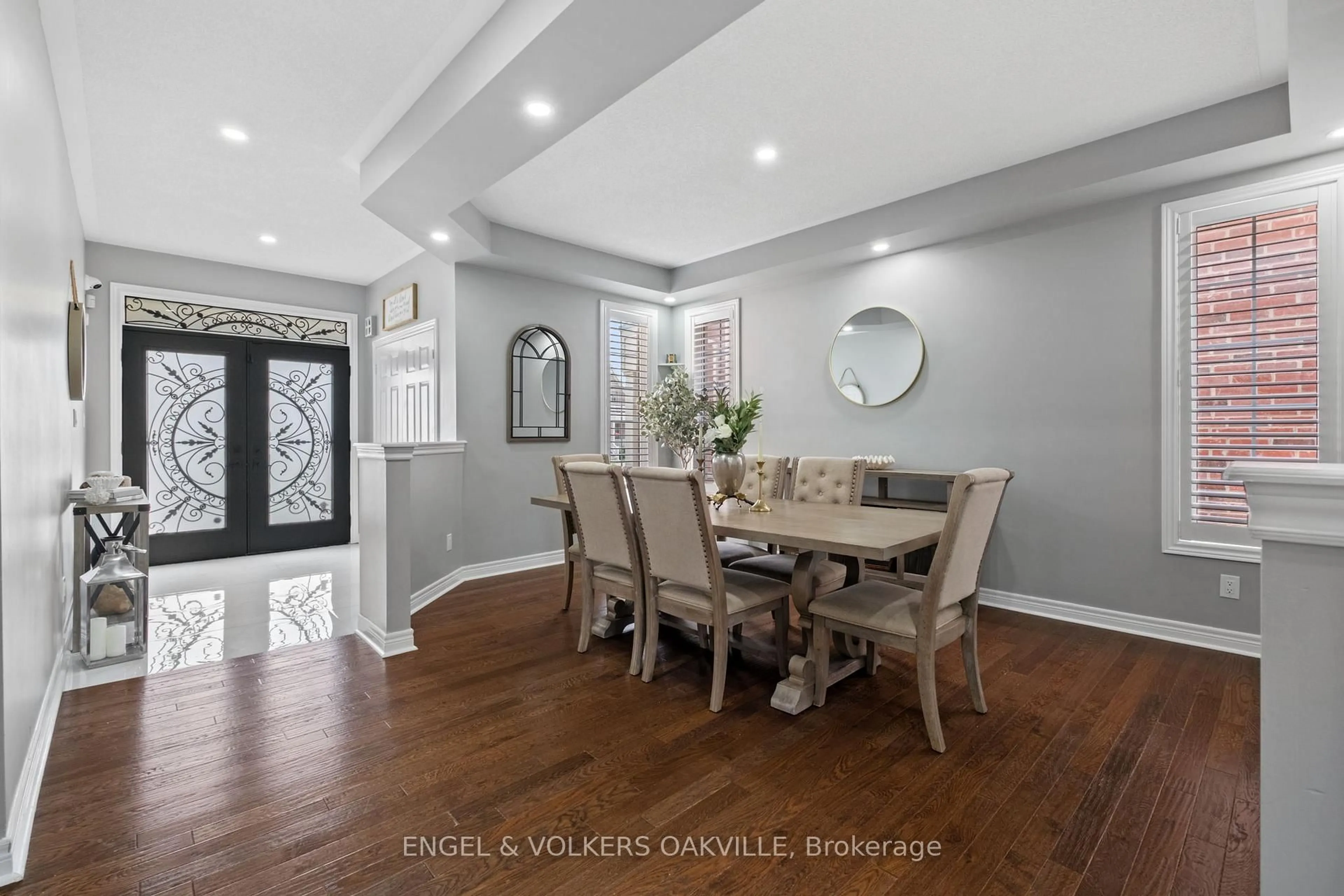 Dining room, unknown for 157 Sharpe Cres, New Tecumseth Ontario L0G 1W0