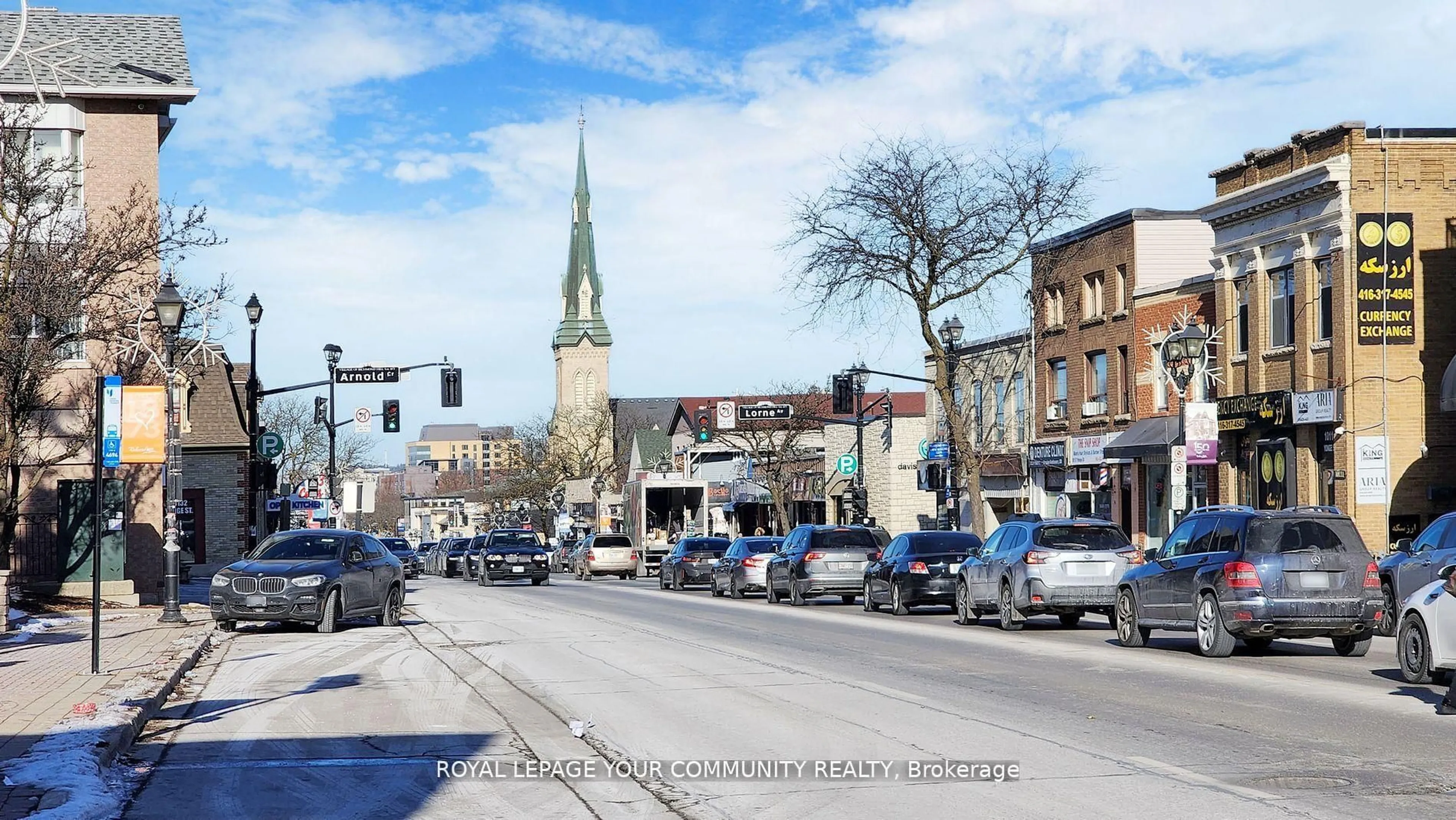 Blurry image for 10101 Yonge St #303, Richmond Hill Ontario L4C 0V6
