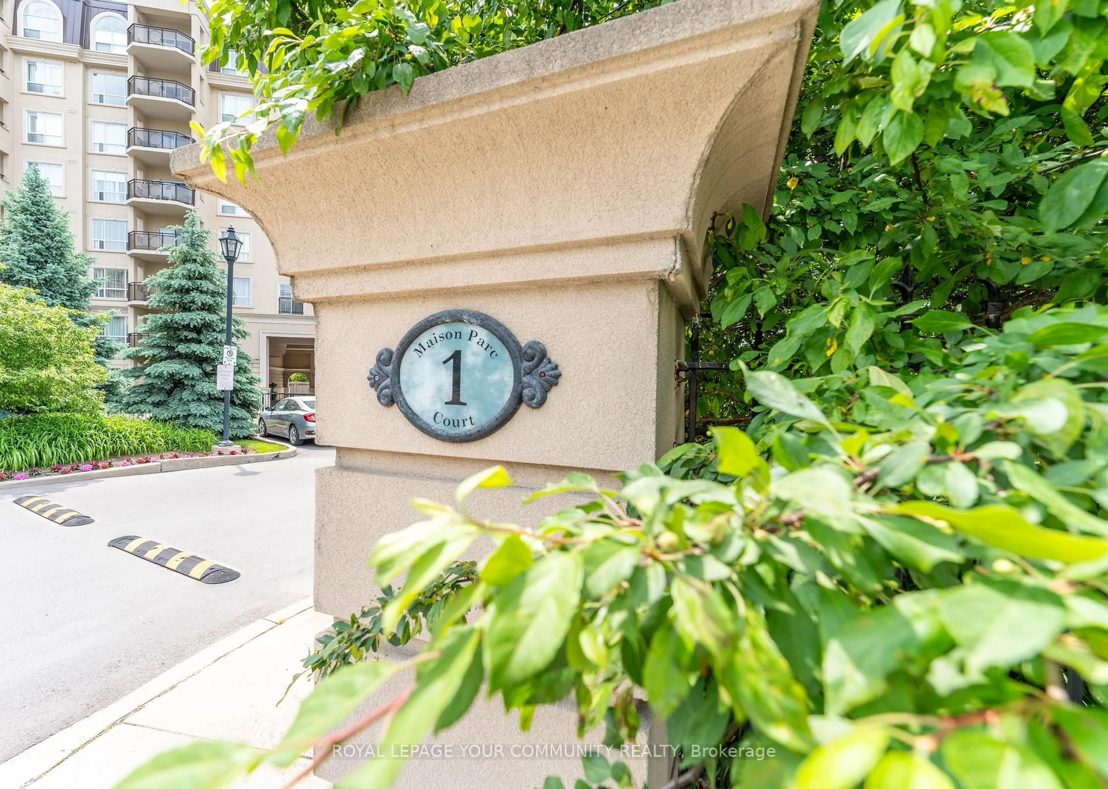 Unknown for 1 Maison Parc Crt #619, Vaughan Ontario L4J 9K1