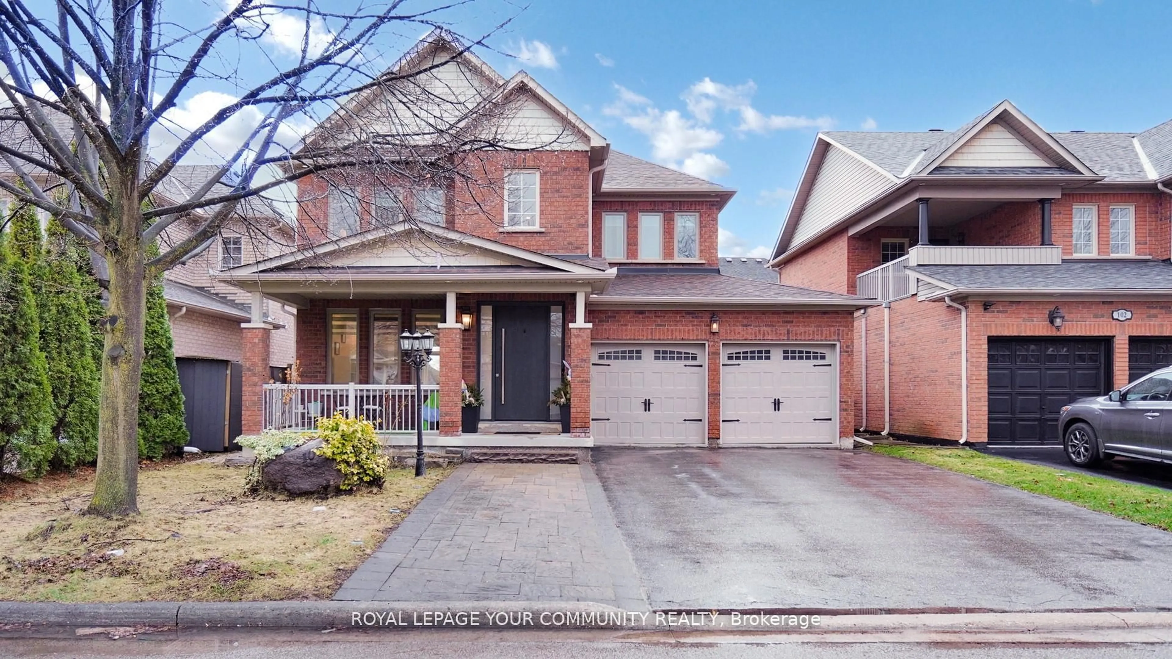 Home with brick exterior material, street for 100 Grand Oak Dr, Richmond Hill Ontario L4E 4A6