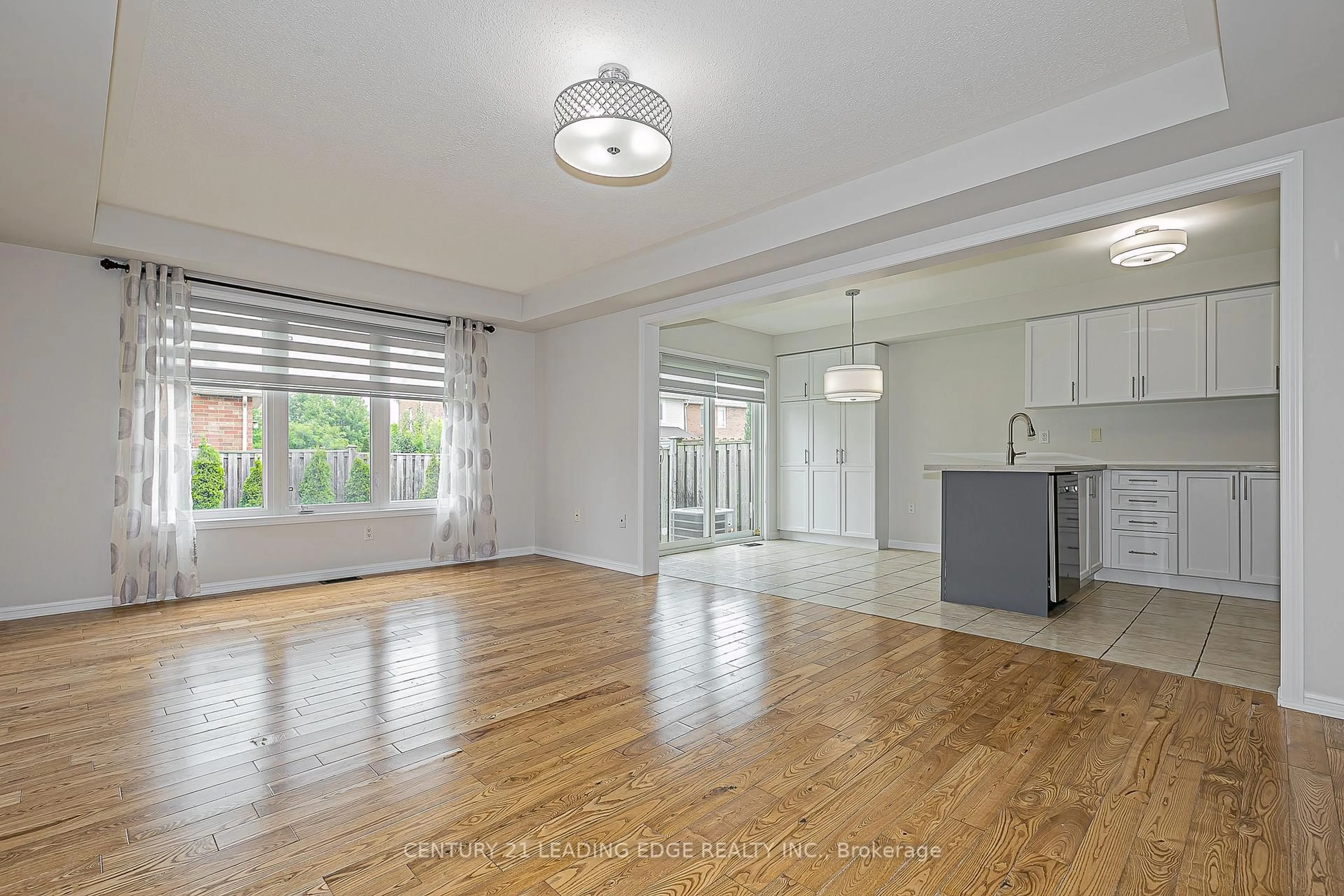 Unknown for 30 Kartok Ave, Whitchurch-Stouffville Ontario L4A 0R2