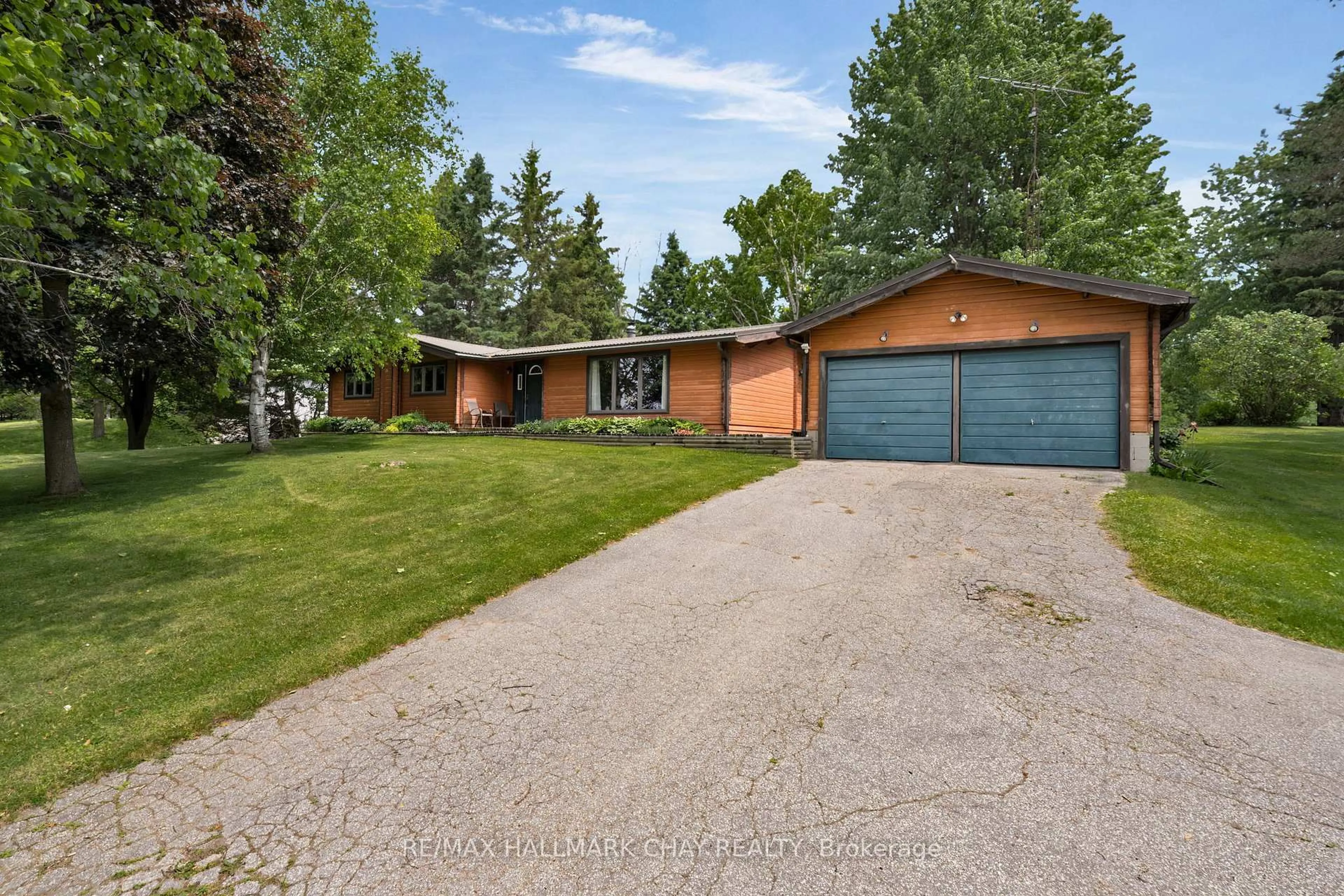 A pic from outside/outdoor area/front of a property/back of a property/a pic from drone, street for 2543 concession 3 Rd, Adjala-Tosorontio Ontario L0N 1P0