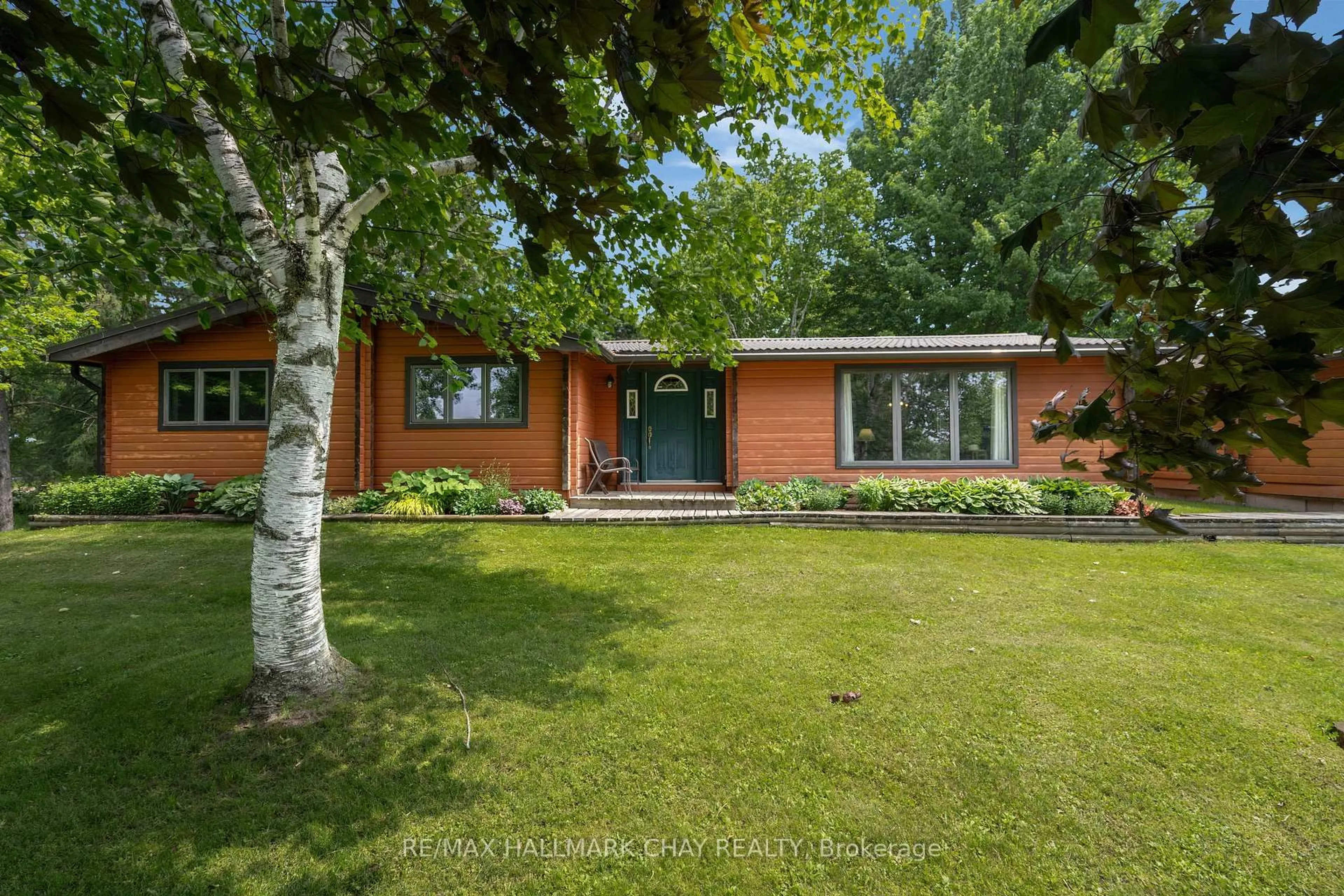 A pic from outside/outdoor area/front of a property/back of a property/a pic from drone, street for 2543 concession 3 Rd, Adjala-Tosorontio Ontario L0N 1P0