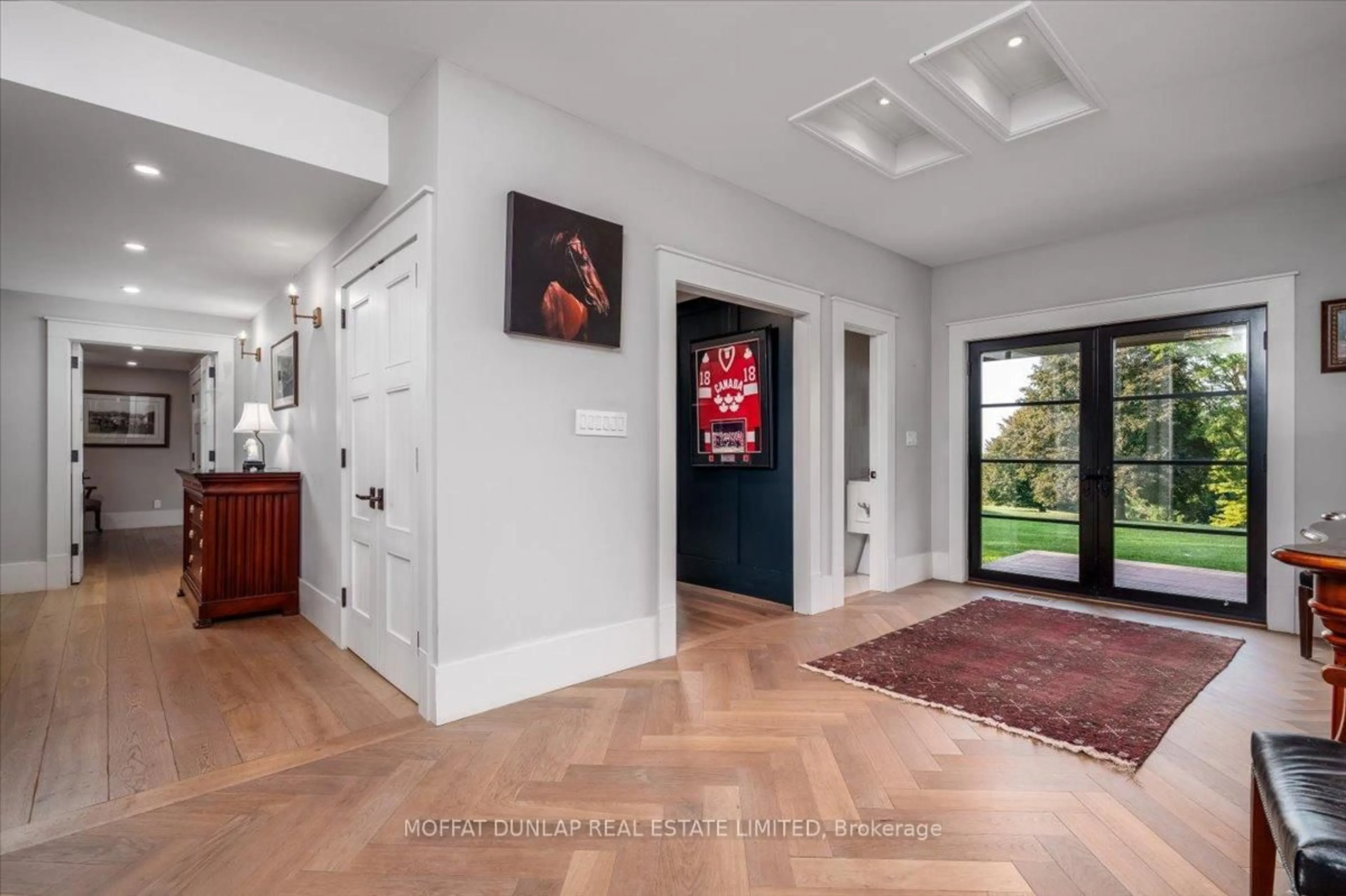 Indoor entryway for 14370 7th Concession, King Ontario L7B 1K4