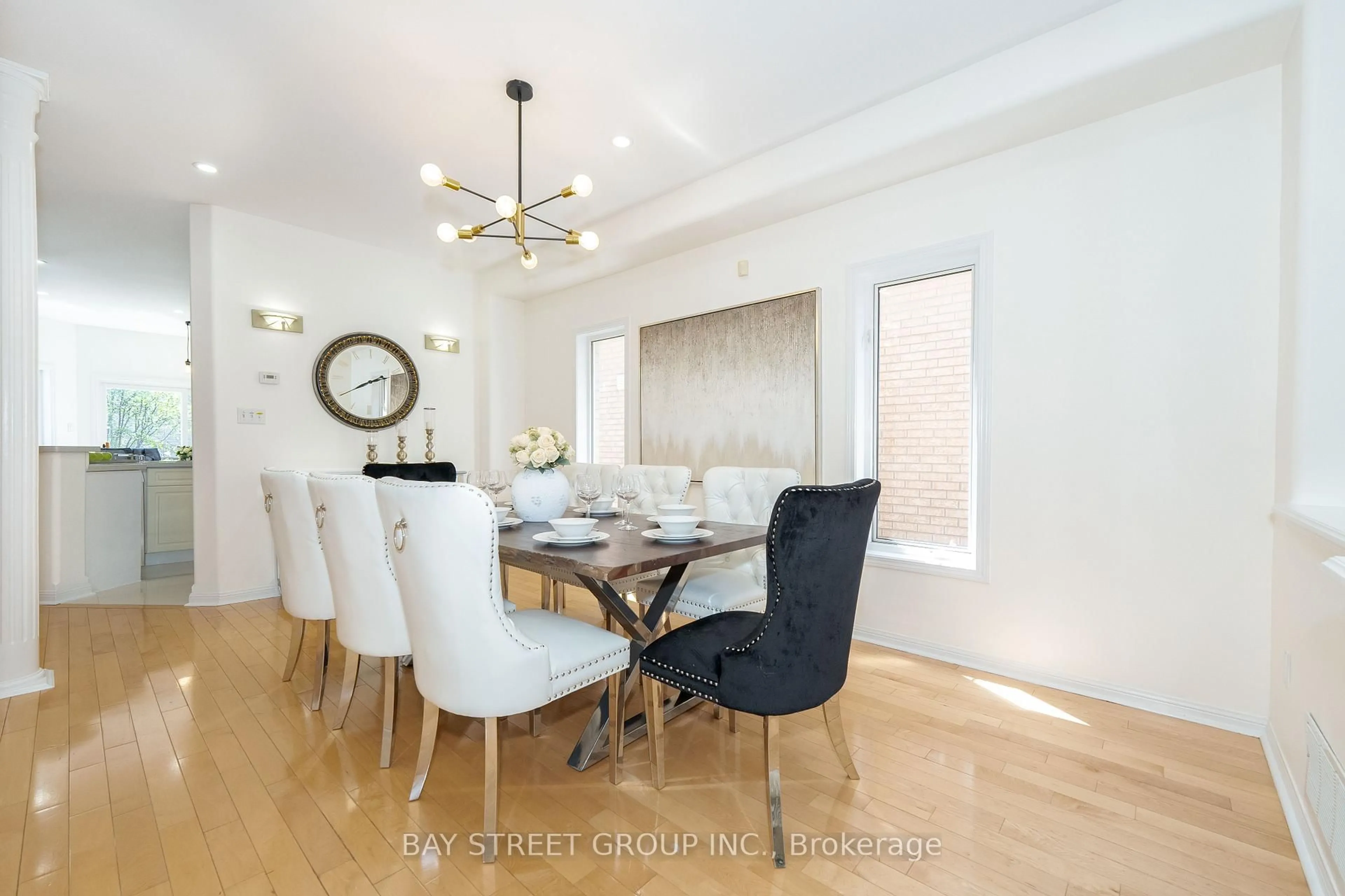Dining room, wood/laminate floor for 68 Sapphire Dr, Richmond Hill Ontario L4S 2E6